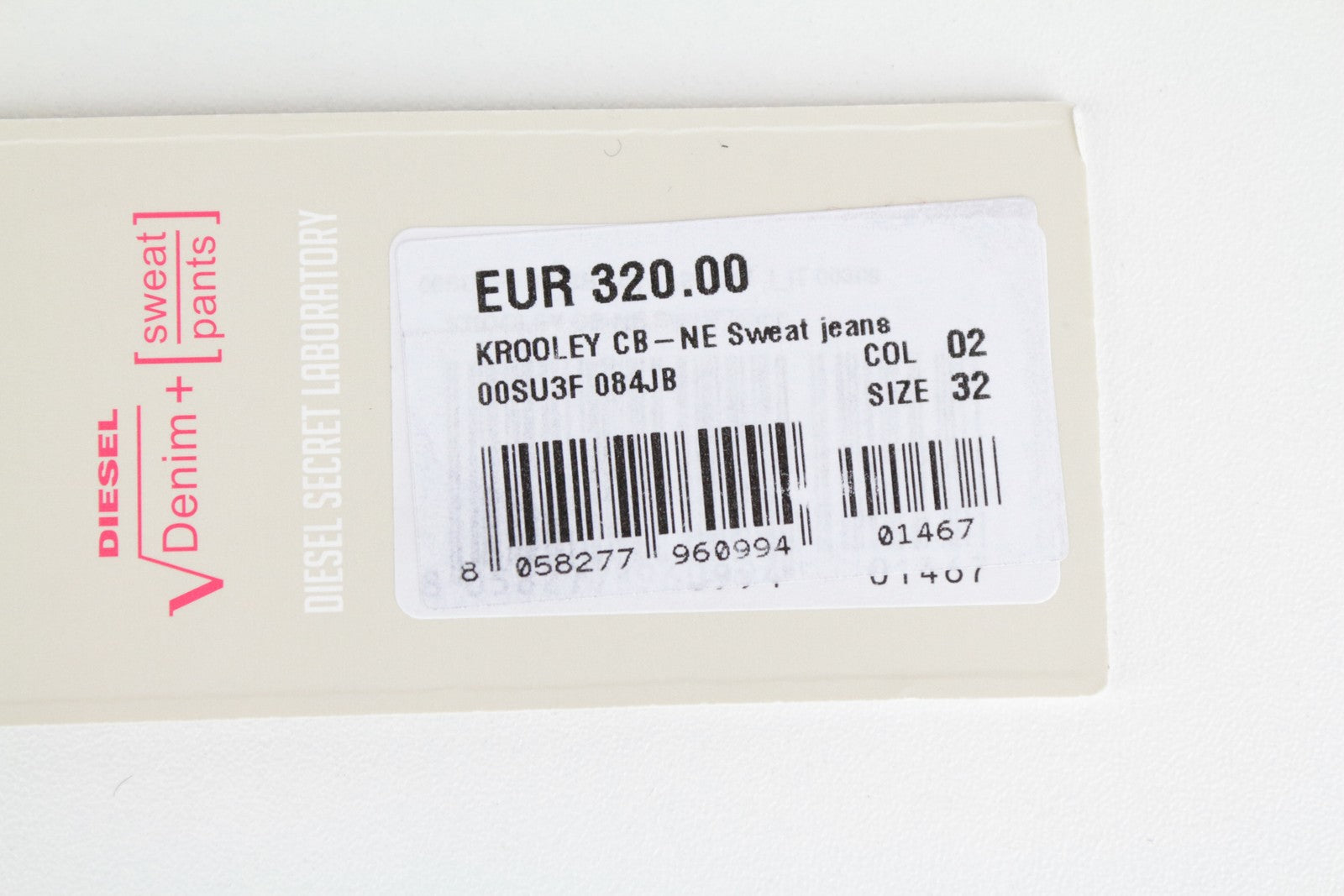 DIESEL Krooley-CB-Ne 084JB vyriški džinsai W32 vaškinės juodos spalvos, ploni, rekomenduojama mažmeninė kaina – 320 € 