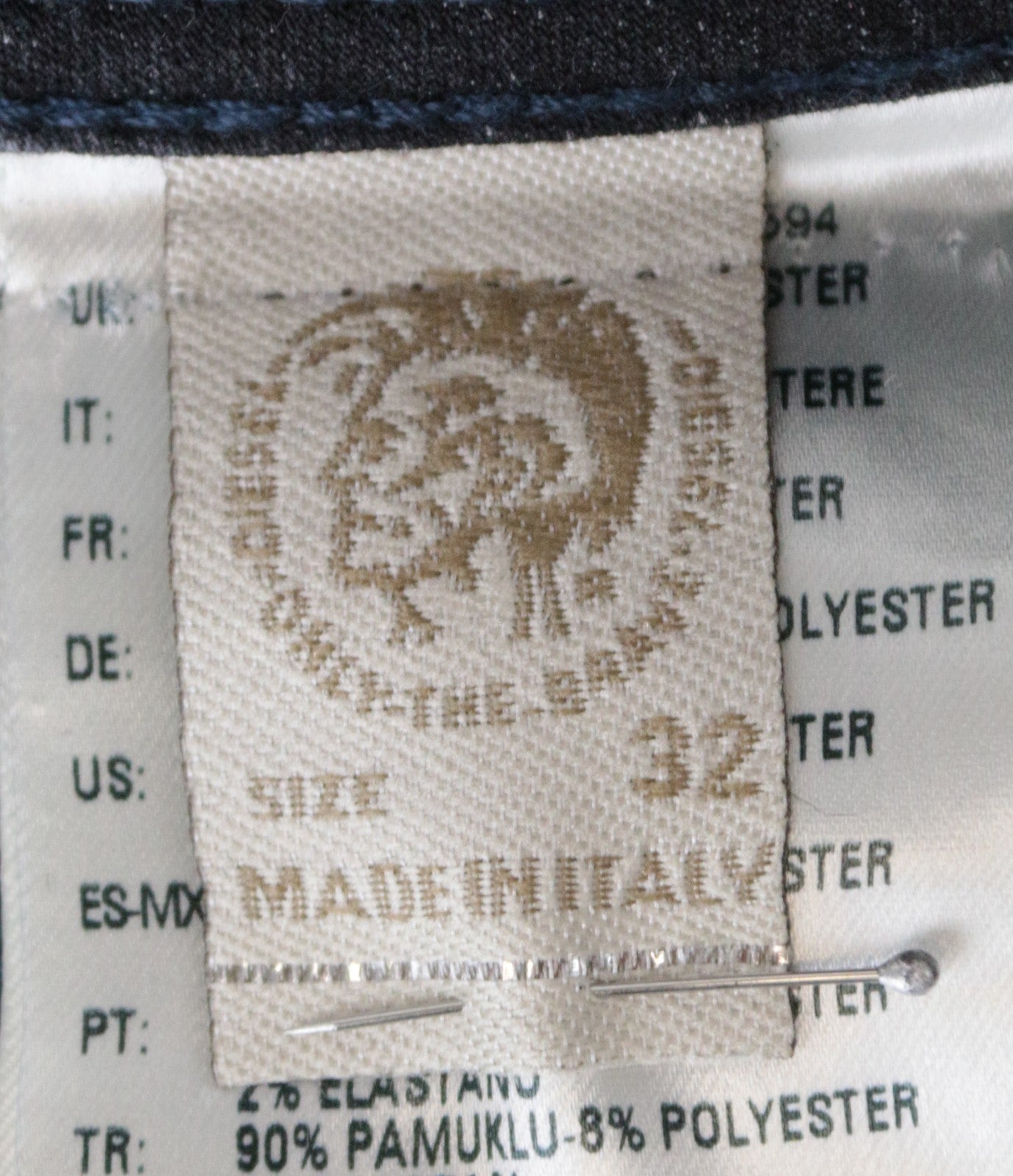 DIESEL Krooley-CB-Ne 084JB vyriški džinsai W32 vaškinės juodos spalvos, ploni, rekomenduojama mažmeninė kaina – 320 € 