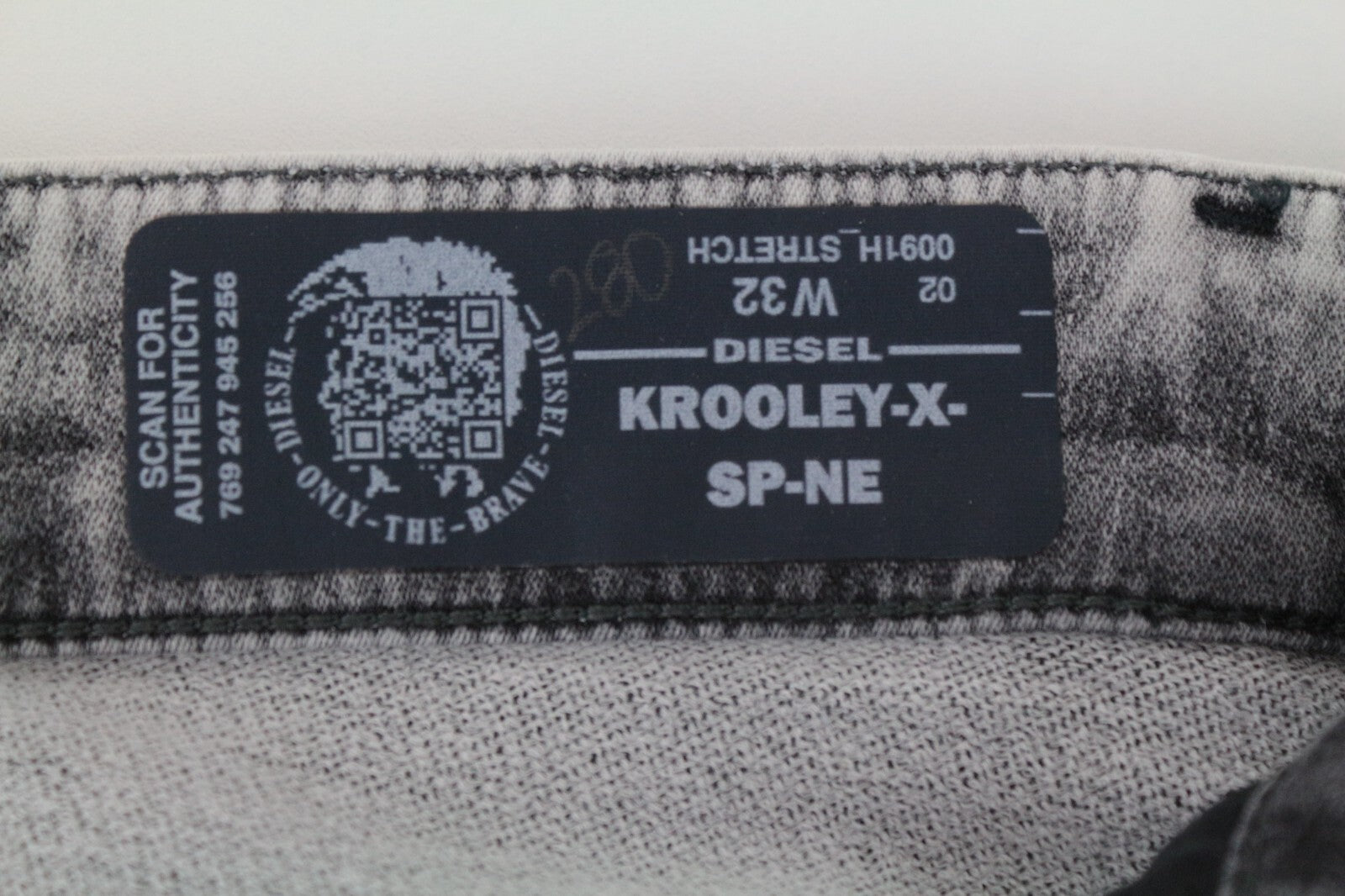 DIESEL Krooley-X-SP-Ne 0091H vyriški džinsai W32 pilki ploni morkų spalvos 
