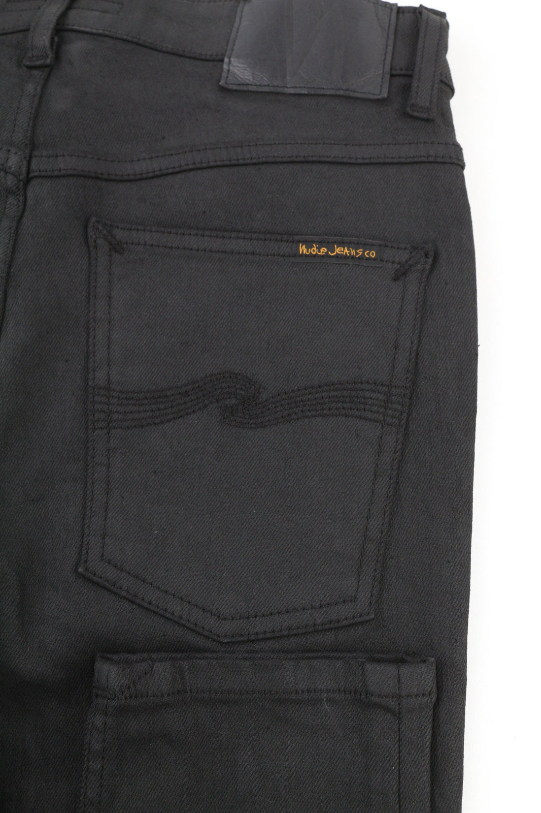 NUDIE Hightop Tilde Painted Black moteriški džinsai W29/L34 Slim Fit su užtrauktuku ir išblukusiu sluoksniu 