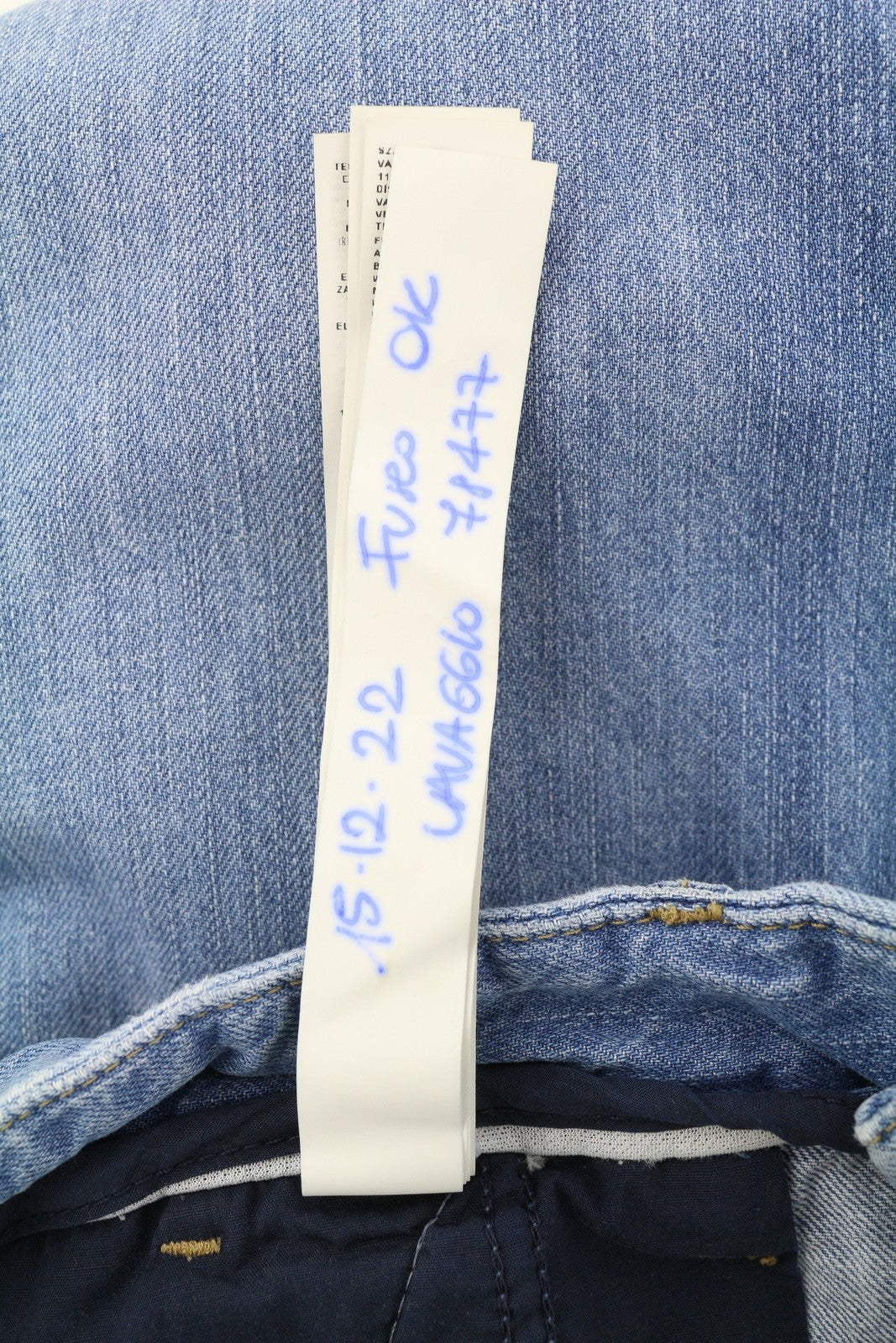 LIU JO moteriški džinsai W30 aukštu juosmeniu, tiesaus kirpimo, chino stiliaus, su kišenėmis, užtrauktuku, mėlynos spalvos. 