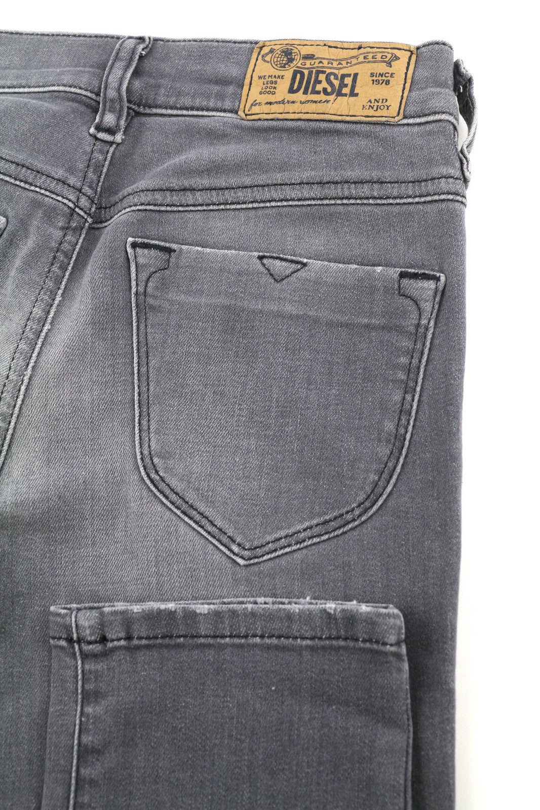 DIESEL Livier 0RE50 moteriški džinsai W24 Super Slim Jegging žemo juosmens tamprūs pilki 