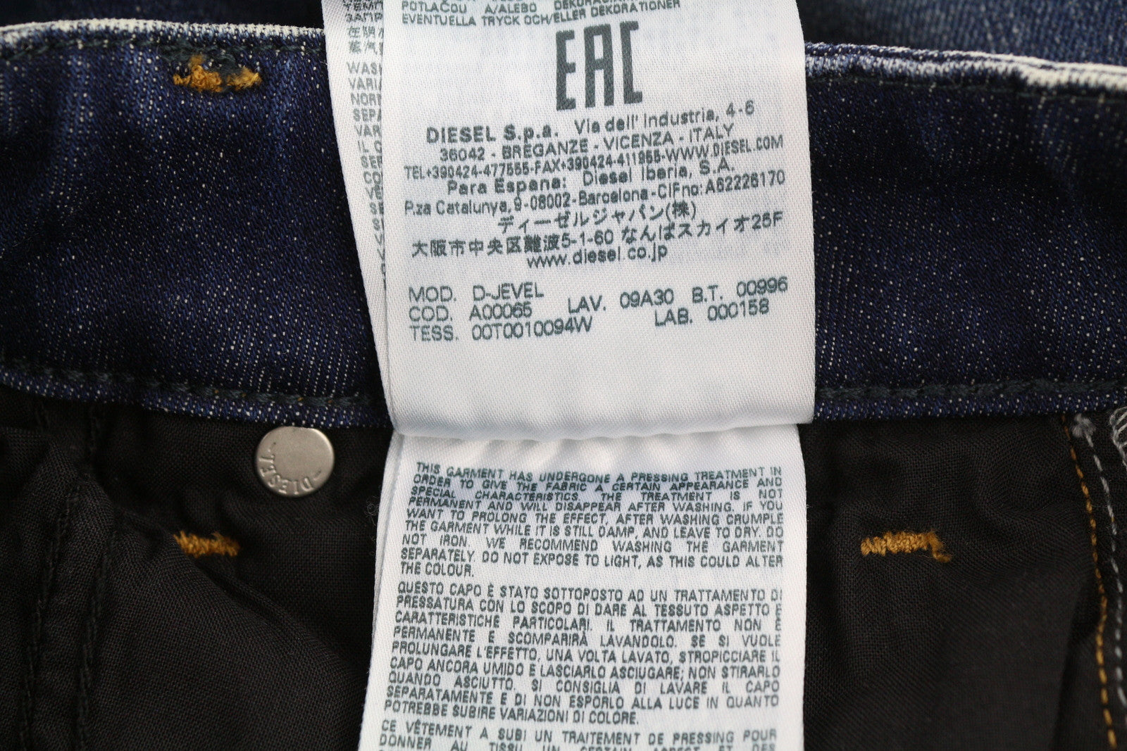 DIESEL D-Jevel 09A30 moteriški džinsai W26/L32 Slim žemo juosmens, tamprūs, skalbti, rekomenduojama kaina – 150 € 