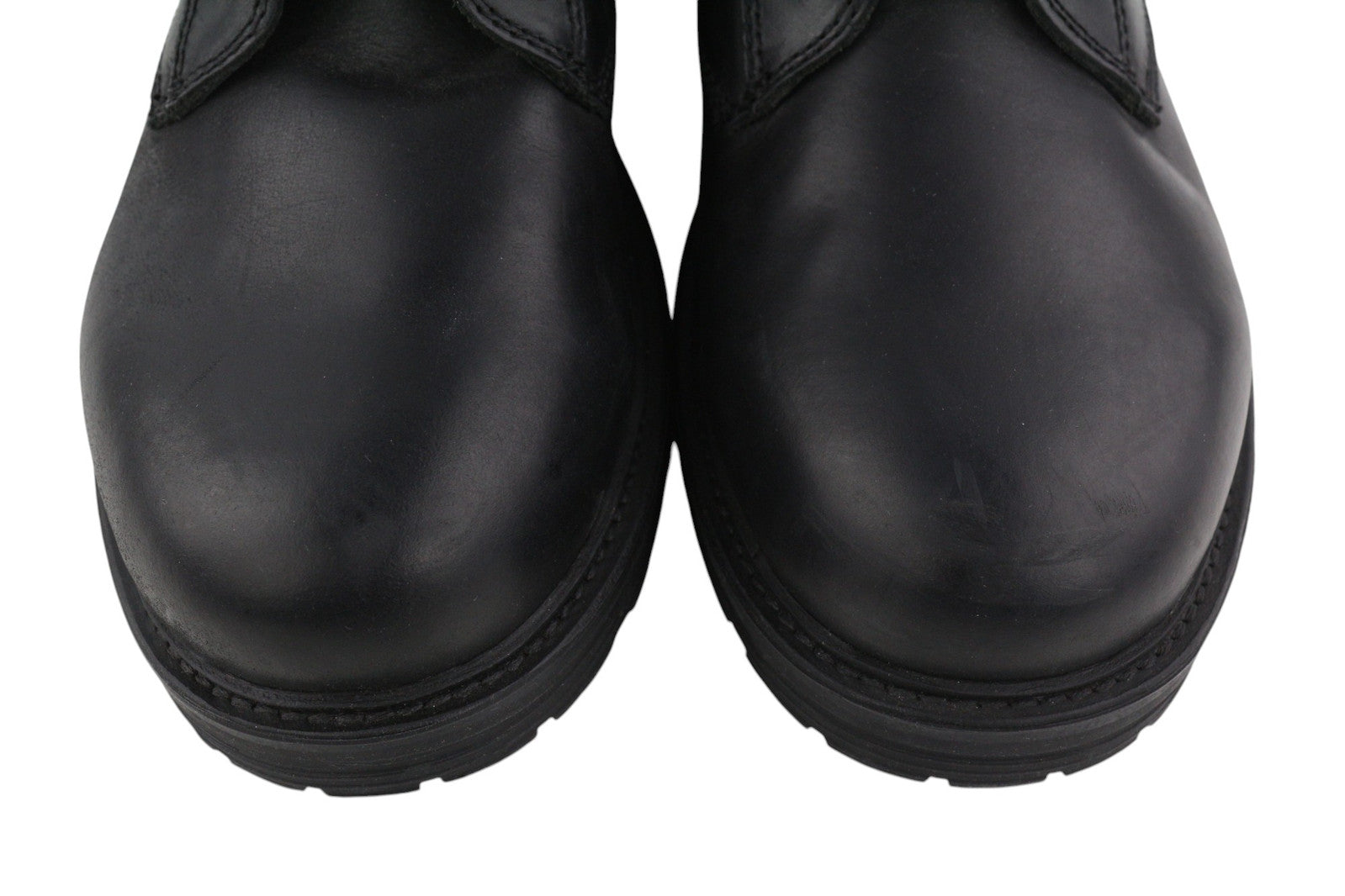 DIESEL D-Alabhama CB vyriški aulinukai juodos spalvos, 45 dydis, su karvės odos raštu, su raišteliais ir migdolų nosimi, kaina – 295 €. 