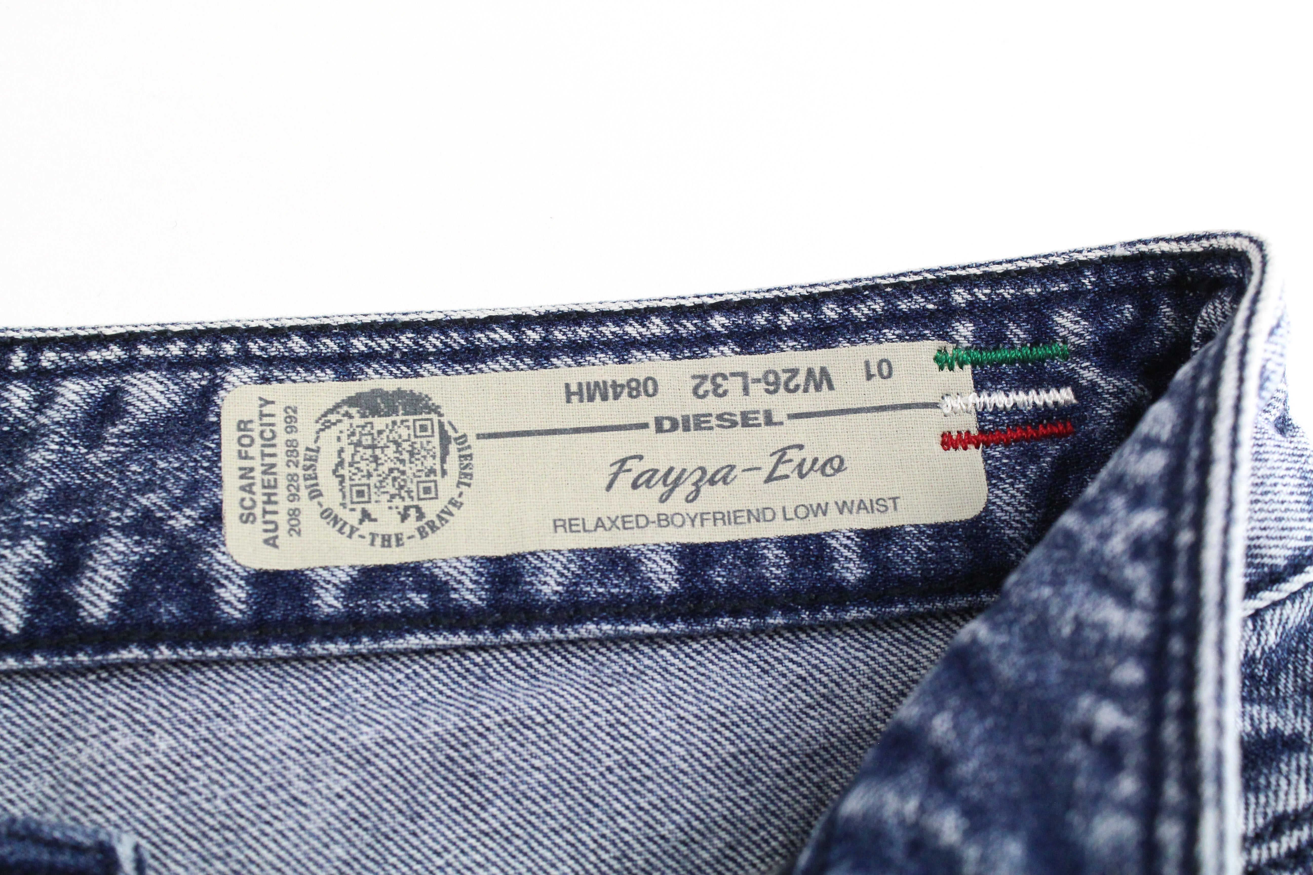 DIESEL Fayza-Evo 084MH moteriški džinsai W26/L32 Relaxed Boyfriend mėlyni skalbinių mėlynumo 