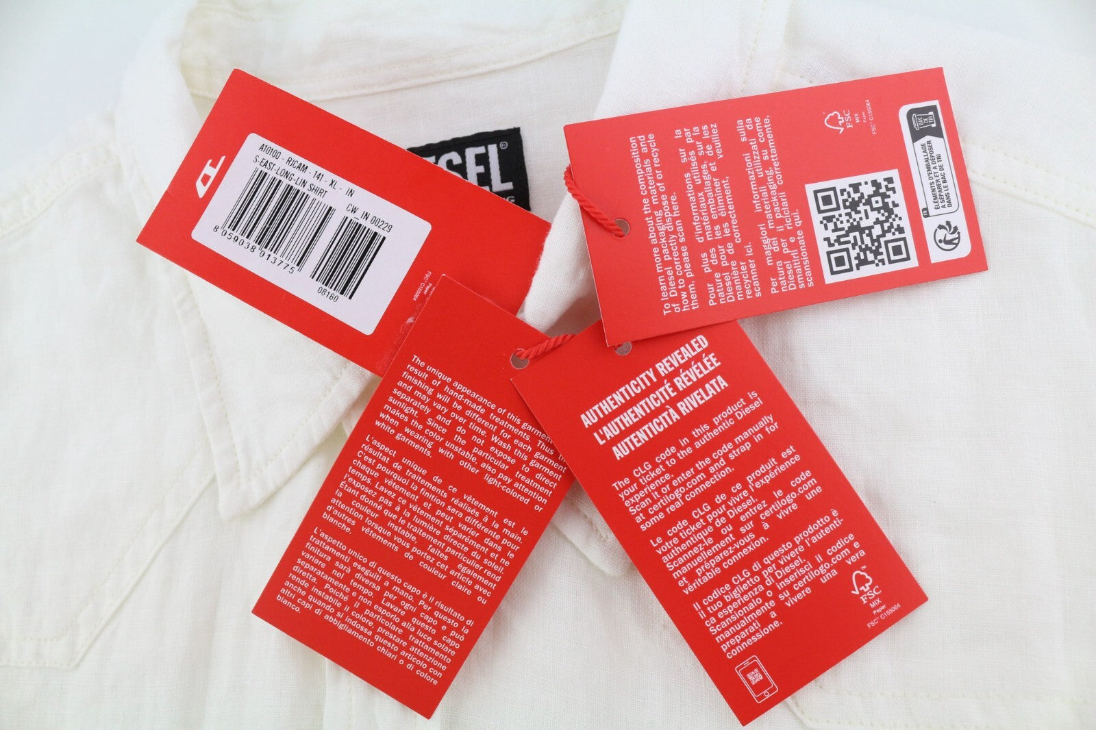 DIESEL S-East-Long-Lin vyriški XL dydžio lininiai marškinėliai su sagomis, platėjančia apykakle. Rekomenduojama kaina – 175 €. 