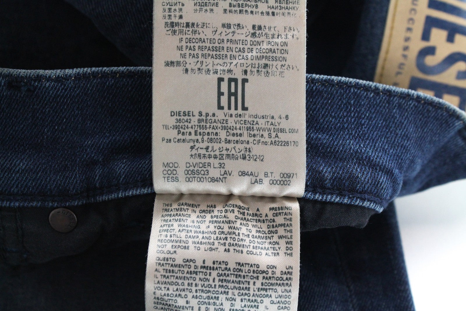 DIESEL D-Vider 084AU vyriški džinsai W29/L32 morkų kirpimo tamprūs mėlyni sagomis 