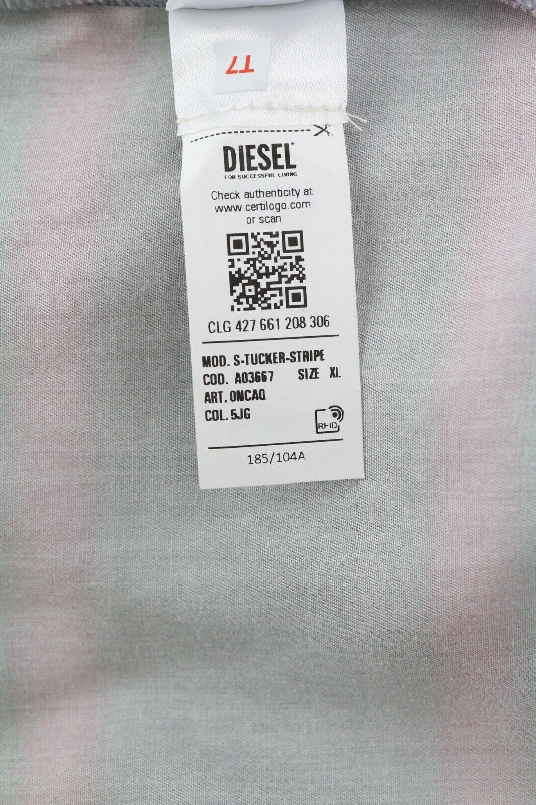 DIESEL S-Tucker dryžuoti vyriški marškinėliai, XL dydžio, raštuoti, rekomenduojama mažmeninė kaina – 150 €, platėjančios apykaklės. 