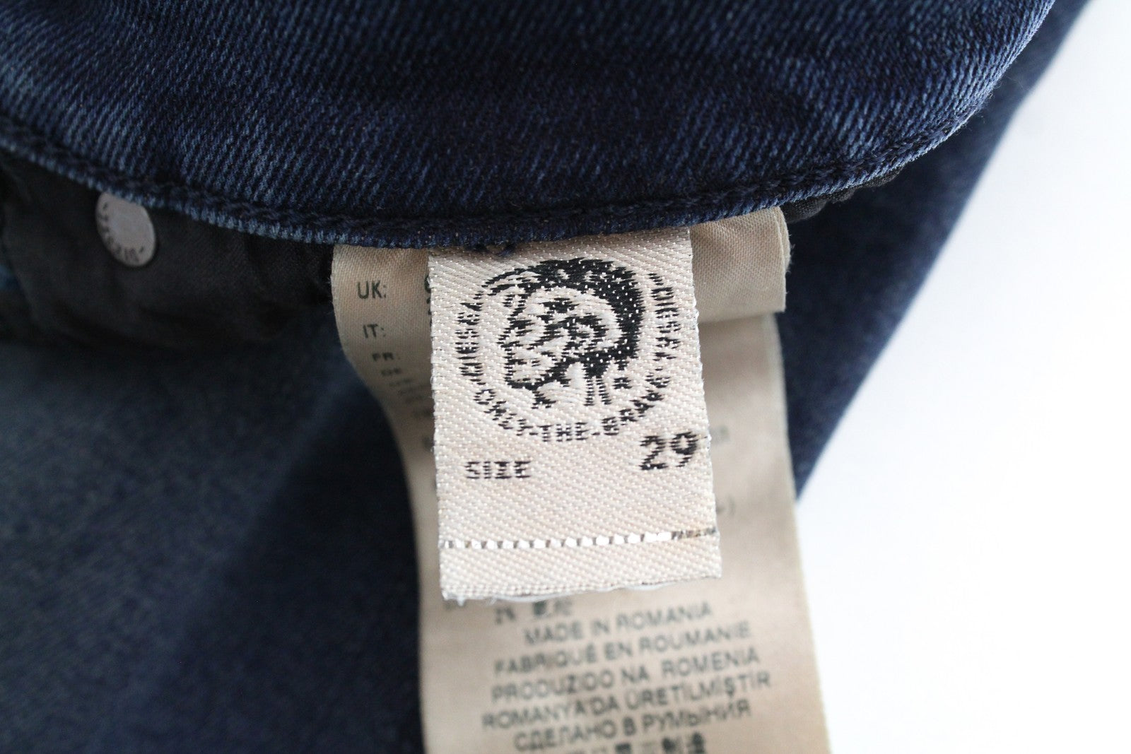 DIESEL D-Vider 084AU vyriški džinsai W29/L32 morkų kirpimo tamprūs mėlyni skalbto džinso rašto džinsai 