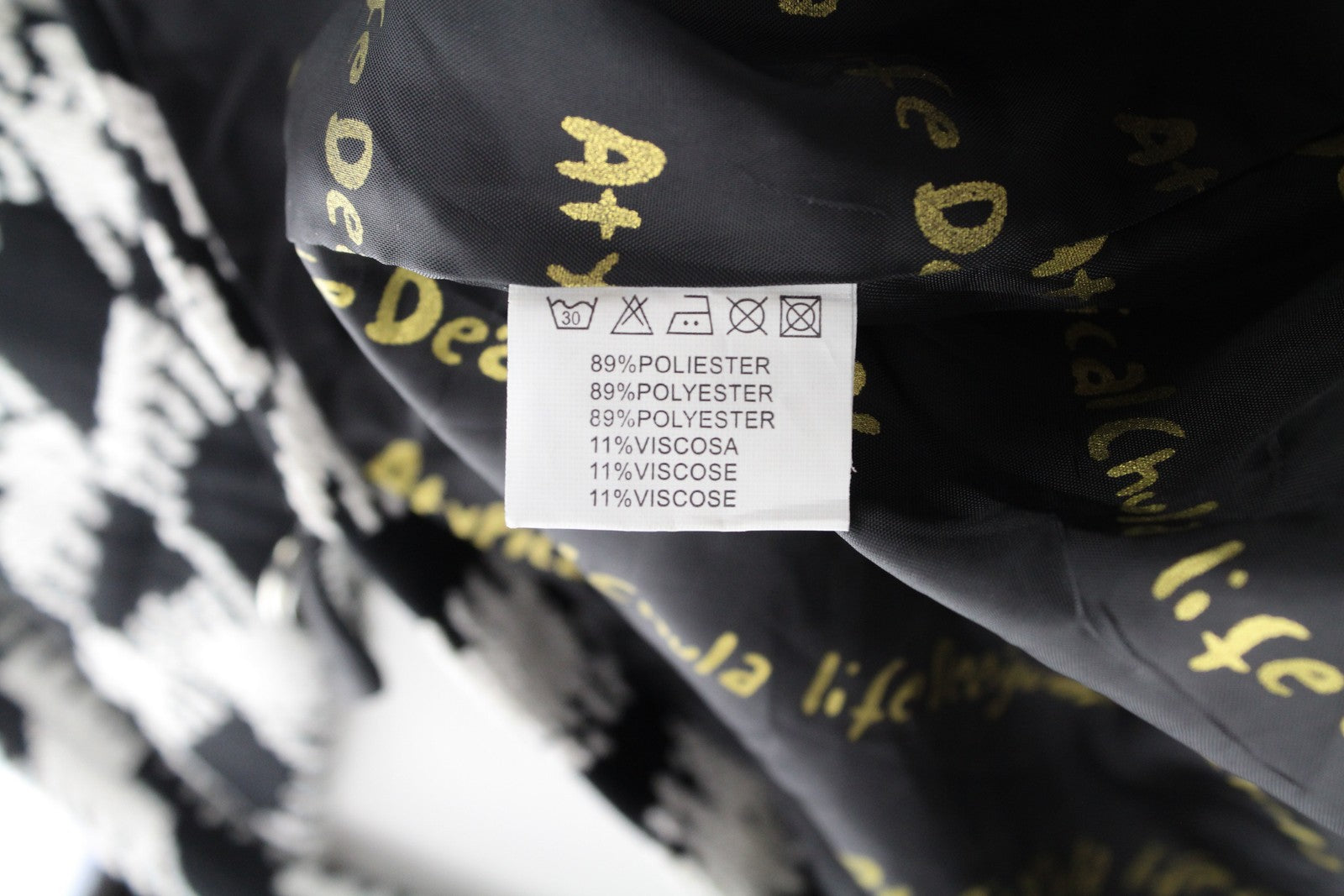 DESIGUAL moteriškas paltas, 38 m., baltas, juodas, raštuotas, viengubo pamušalo, su diržu 