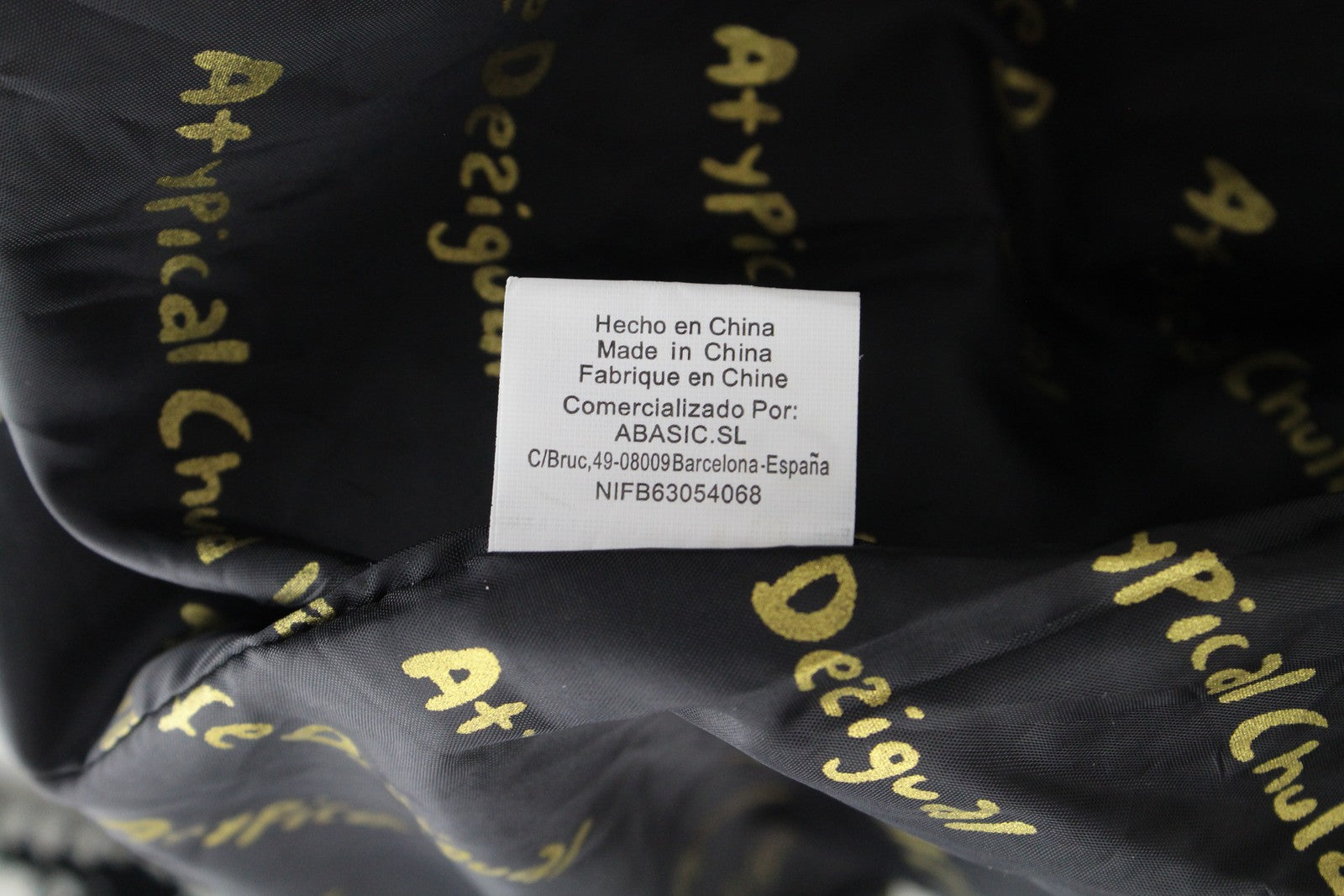 DESIGUAL moteriškas paltas, 38 m., baltas, juodas, raštuotas, viengubo pamušalo, su diržu 