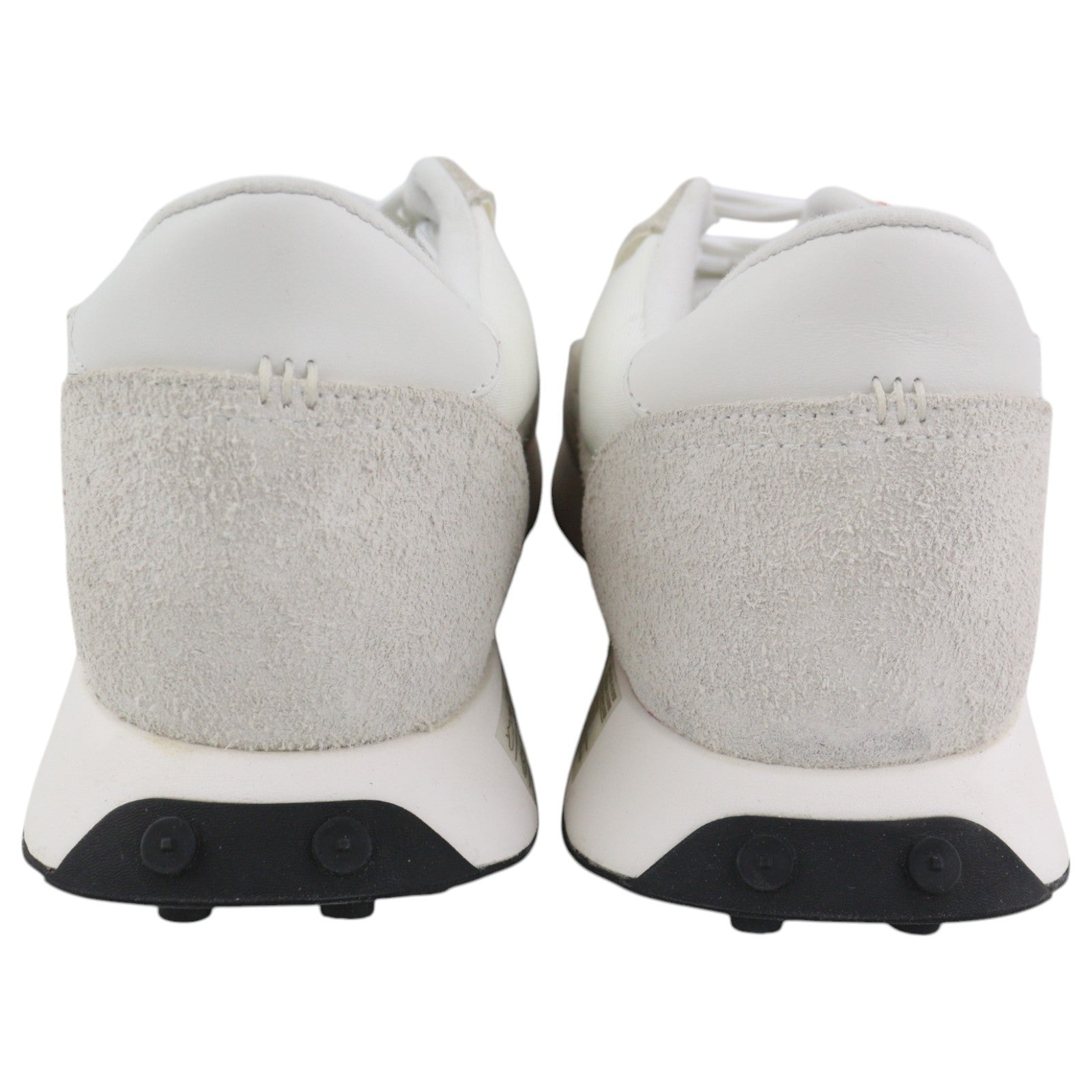 DIESEL S-Racer-Lc vyriški sportbačiai, 43 dydžio, baltos odos, su nėriniuotais bateliais, rekomenduojama kaina – 195 €. 