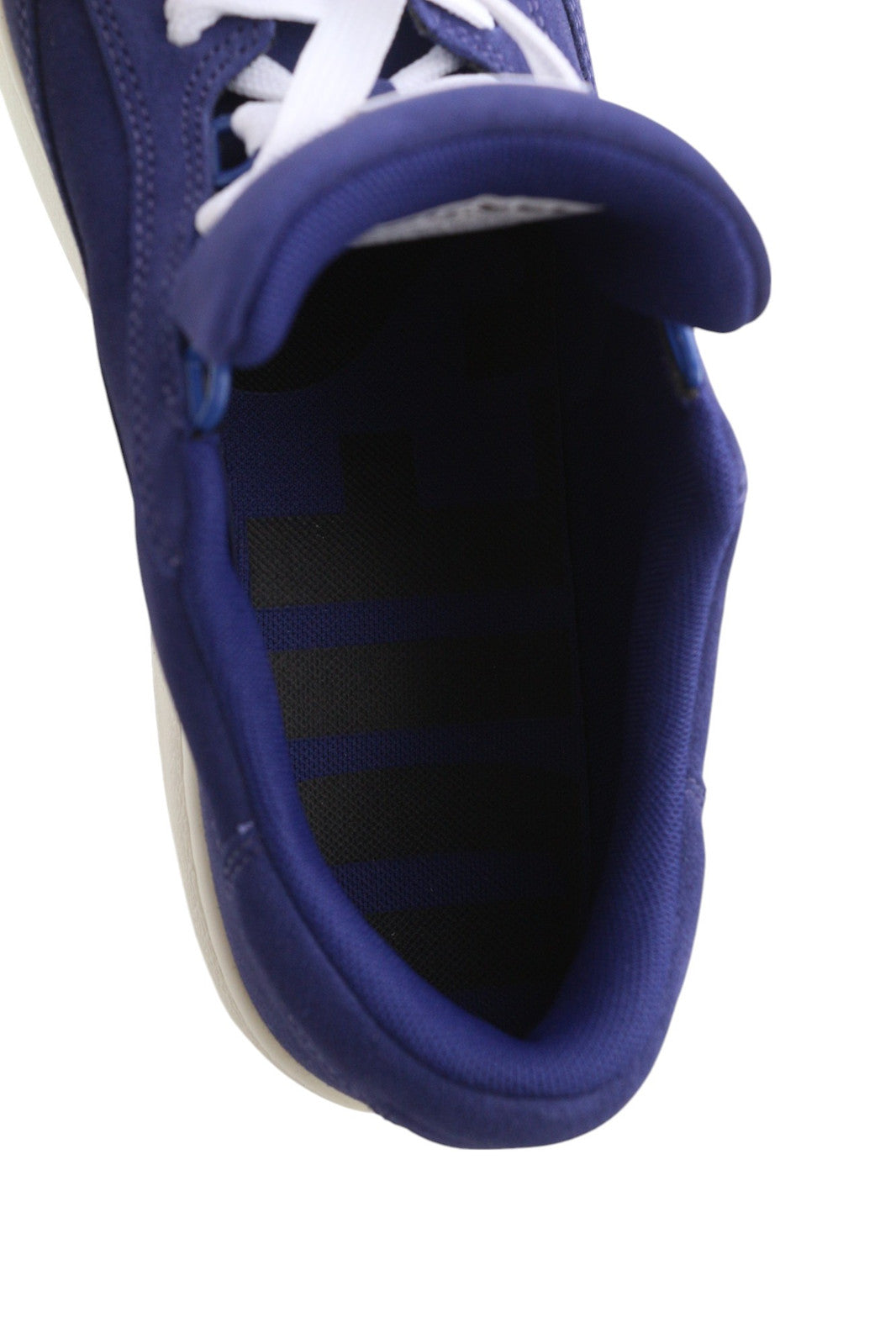 DIESEL S-Sinna žemakulniai vyriški sportbačiai, 41 dydis, mėlyna, karvės odos, žemakulniai, rekomenduojama kaina – 160 €. 