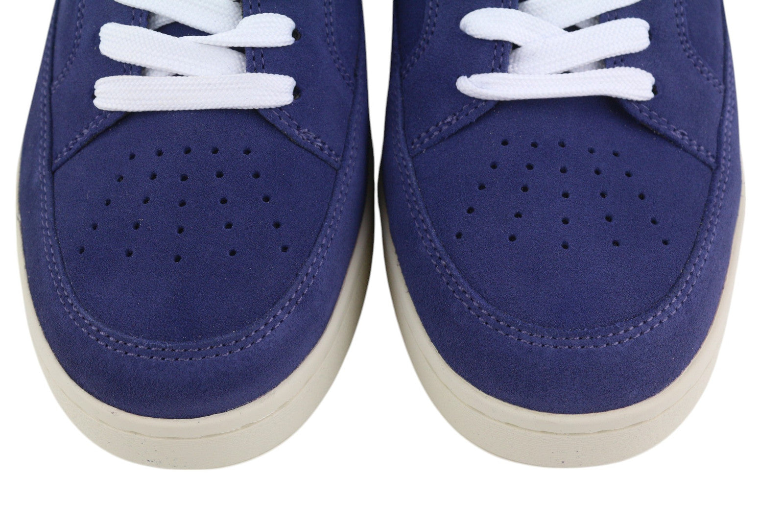 DIESEL S-Sinna žemakulniai vyriški sportbačiai, 41 dydis, mėlyna, karvės odos, žemakulniai, rekomenduojama kaina – 160 €. 