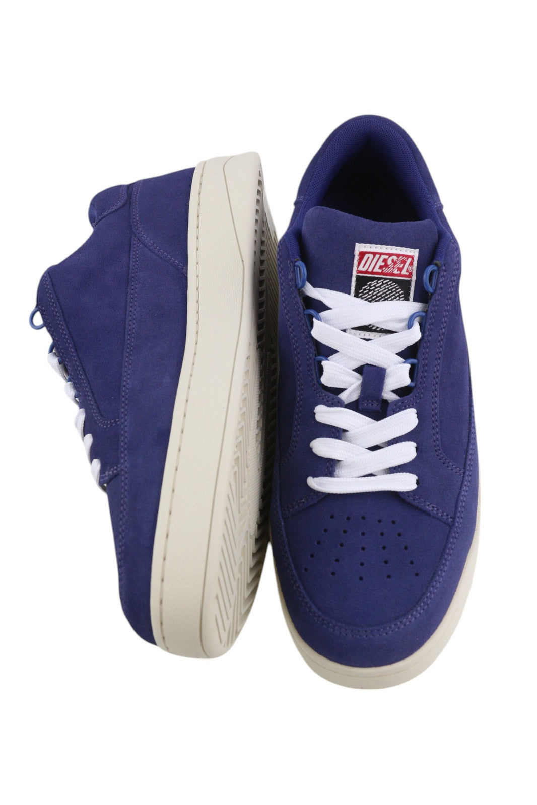 DIESEL S-Sinna žemakulniai vyriški sportbačiai, 41 dydis, mėlyna, karvės odos, žemakulniai, rekomenduojama kaina – 160 €. 