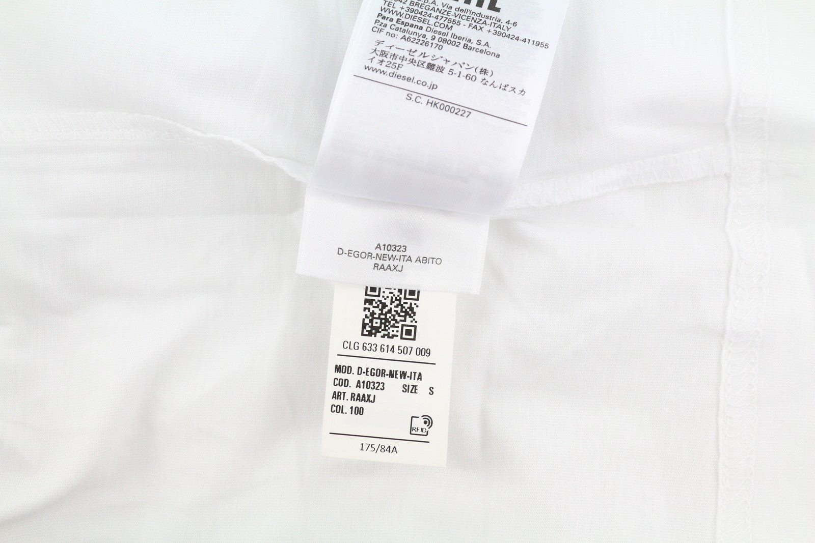 DIESEL D-Egor-New-Ita moteriška suknelė S, balta, trumpomis rankovėmis, trikotažo laisvalaikio stiliaus, su logotipu. 