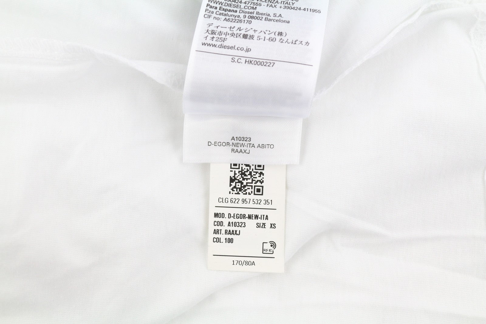 DIESEL D-Egor-New-Ita moteriška suknelė XS, balta, trumpomis rankovėmis, trikotažo laisvalaikio stiliaus, su logotipu. 