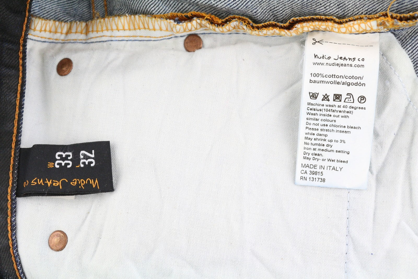 NUDIE JEANS Grim Tim Men Shorts W33 Washed Denim Blue Button Fly Cotton Turn Up