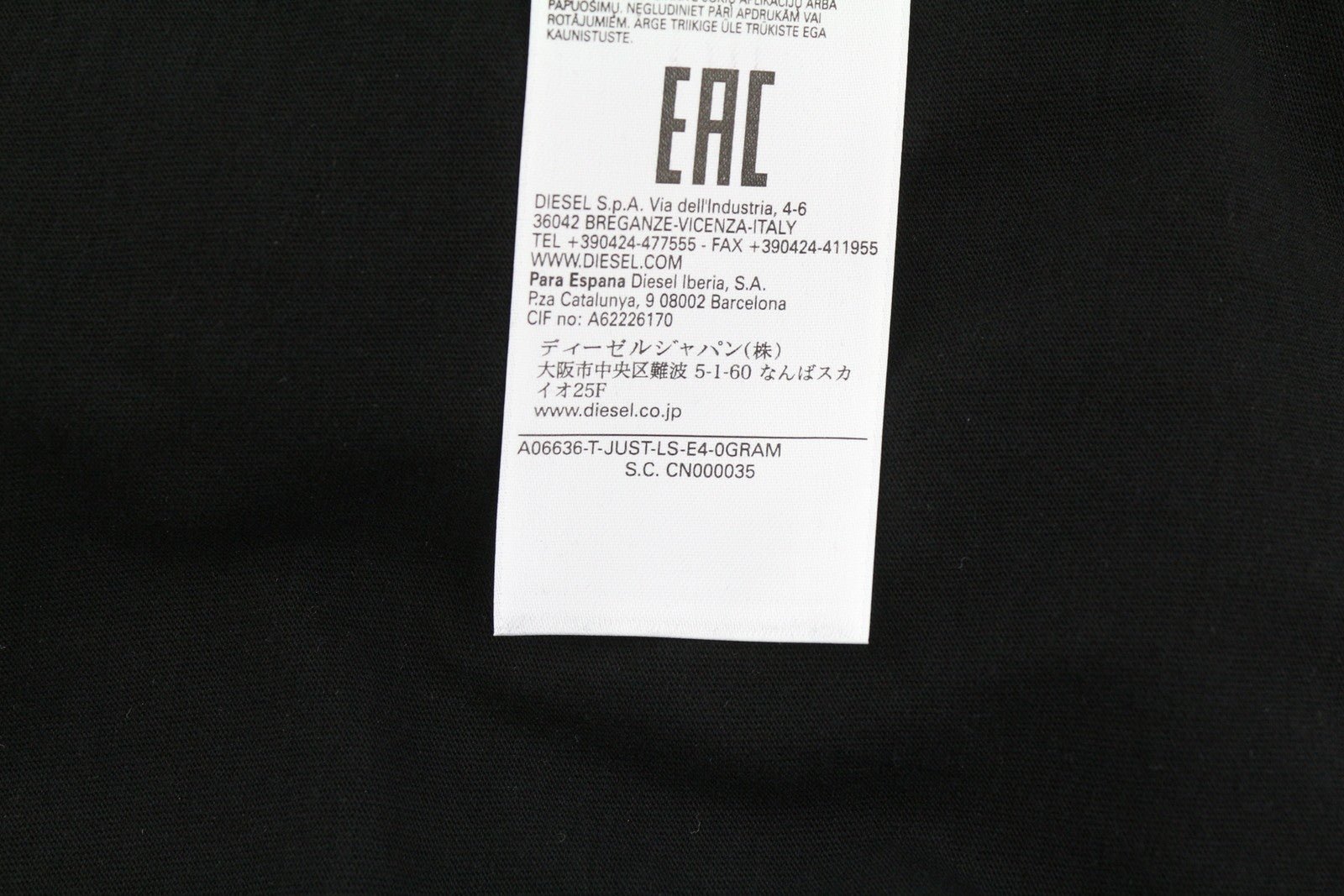 DIESEL T-Just-Ls-E4 vyriški marškinėliai XL dydžio, juodi, raštuoti apvalios iškirptės ilgomis rankovėmis, su logotipu 