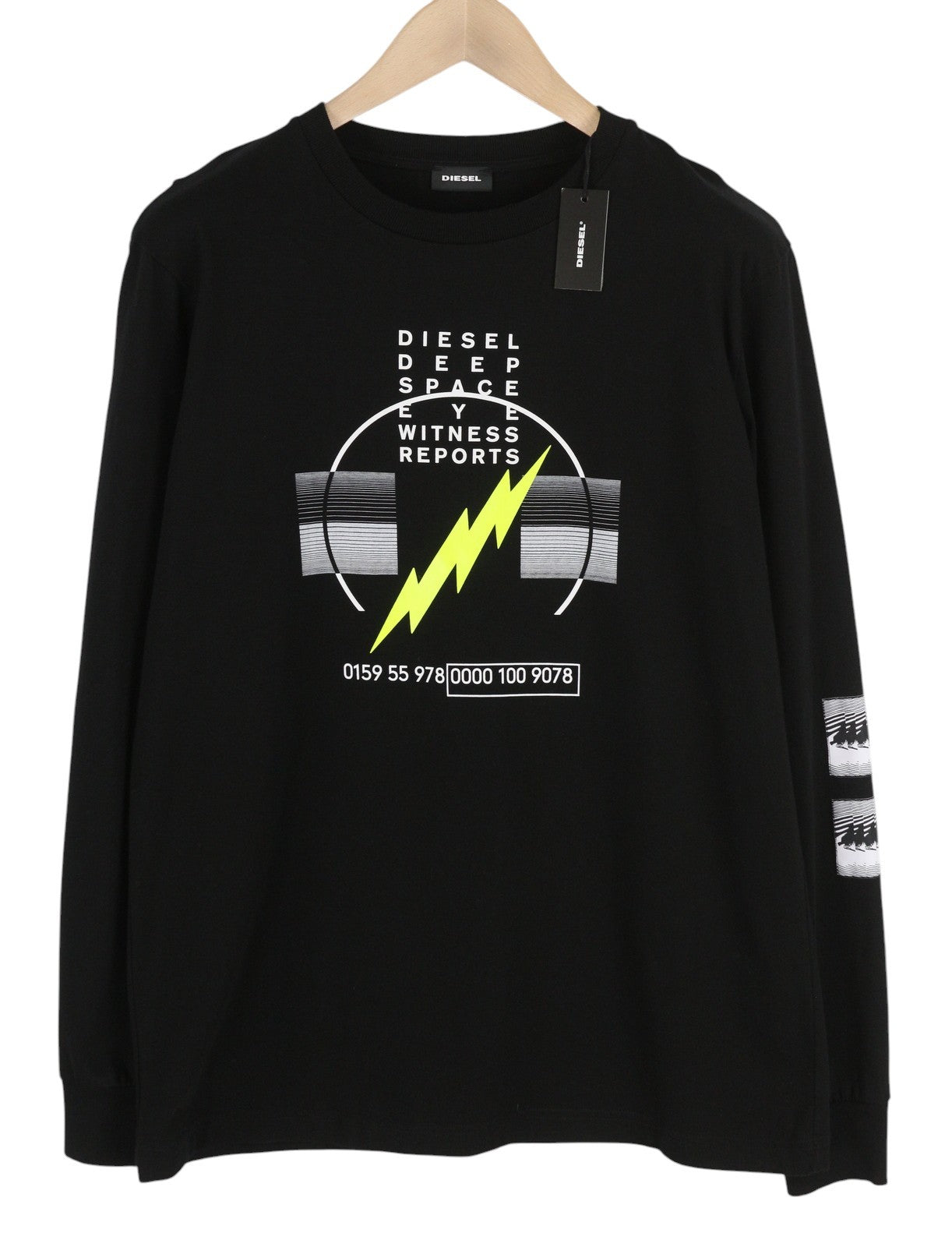 DIESEL T-Just-Ls-J3 vyriški marškinėliai S, juodi, raštuoti, apvalia kaklo iškirpte, ilgomis rankovėmis. Rekomenduojama kaina – 140 €. 