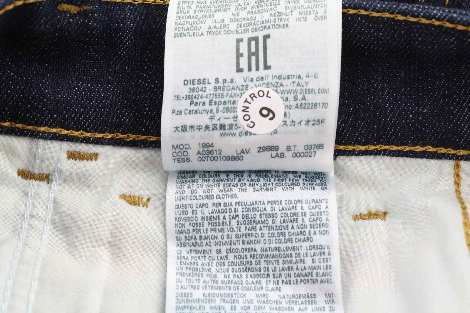 DIESEL 1994 Z9B89 vyriški džinsai W30/L32 Slim Fit tiesaus kirpimo aukštu juosmeniu, mėlyni 