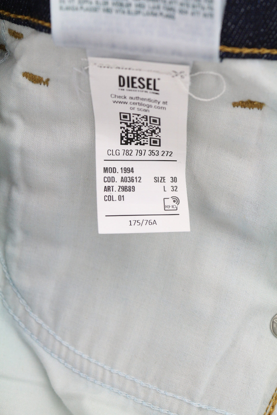 DIESEL 1994 Z9B89 vyriški džinsai W30/L32 Slim Fit tiesaus kirpimo aukštu juosmeniu, mėlyni 