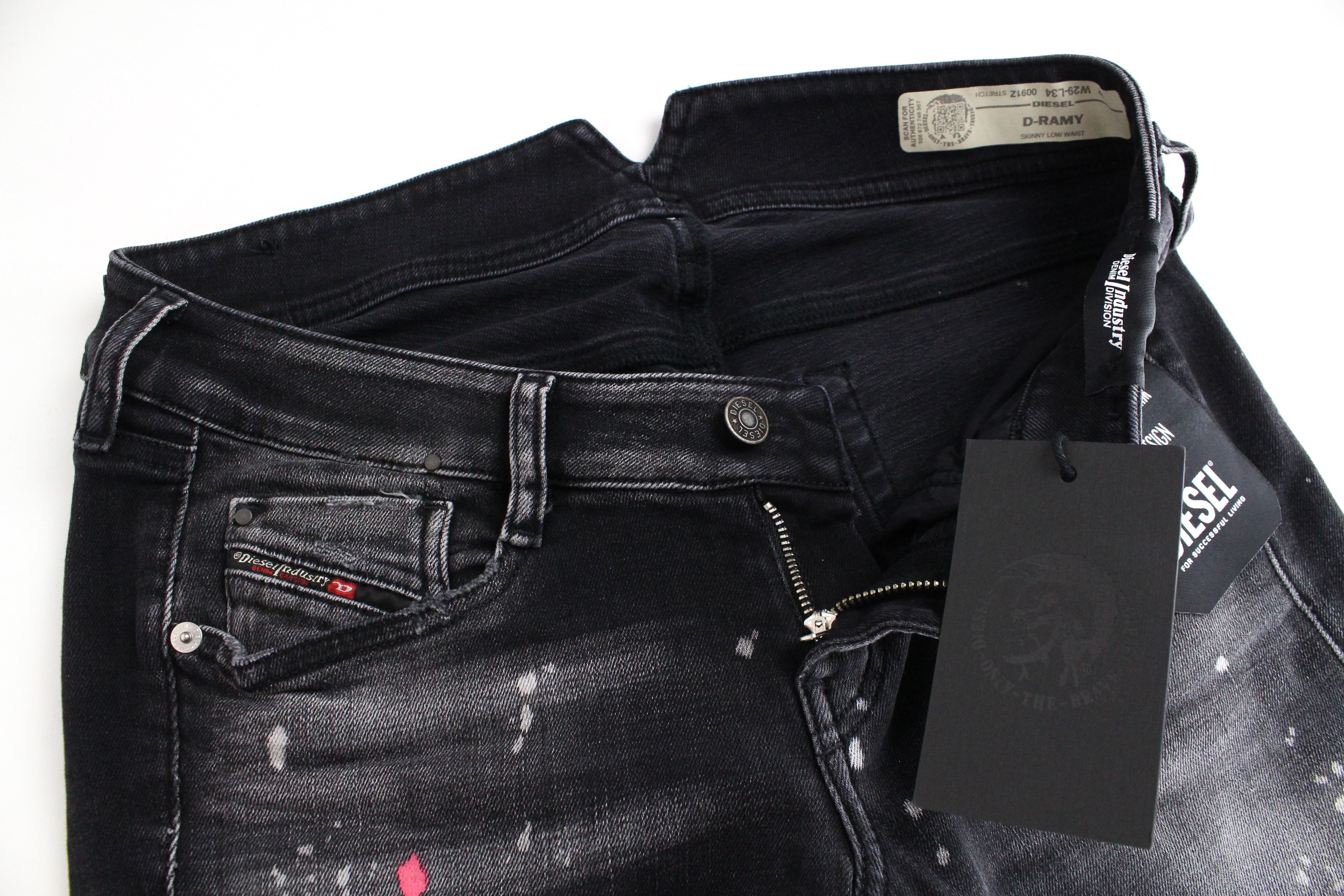 DIESEL D-Ramy 0091Z moteriški džinsai W29/L34 aptempti pilki tamprūs džinsai 
