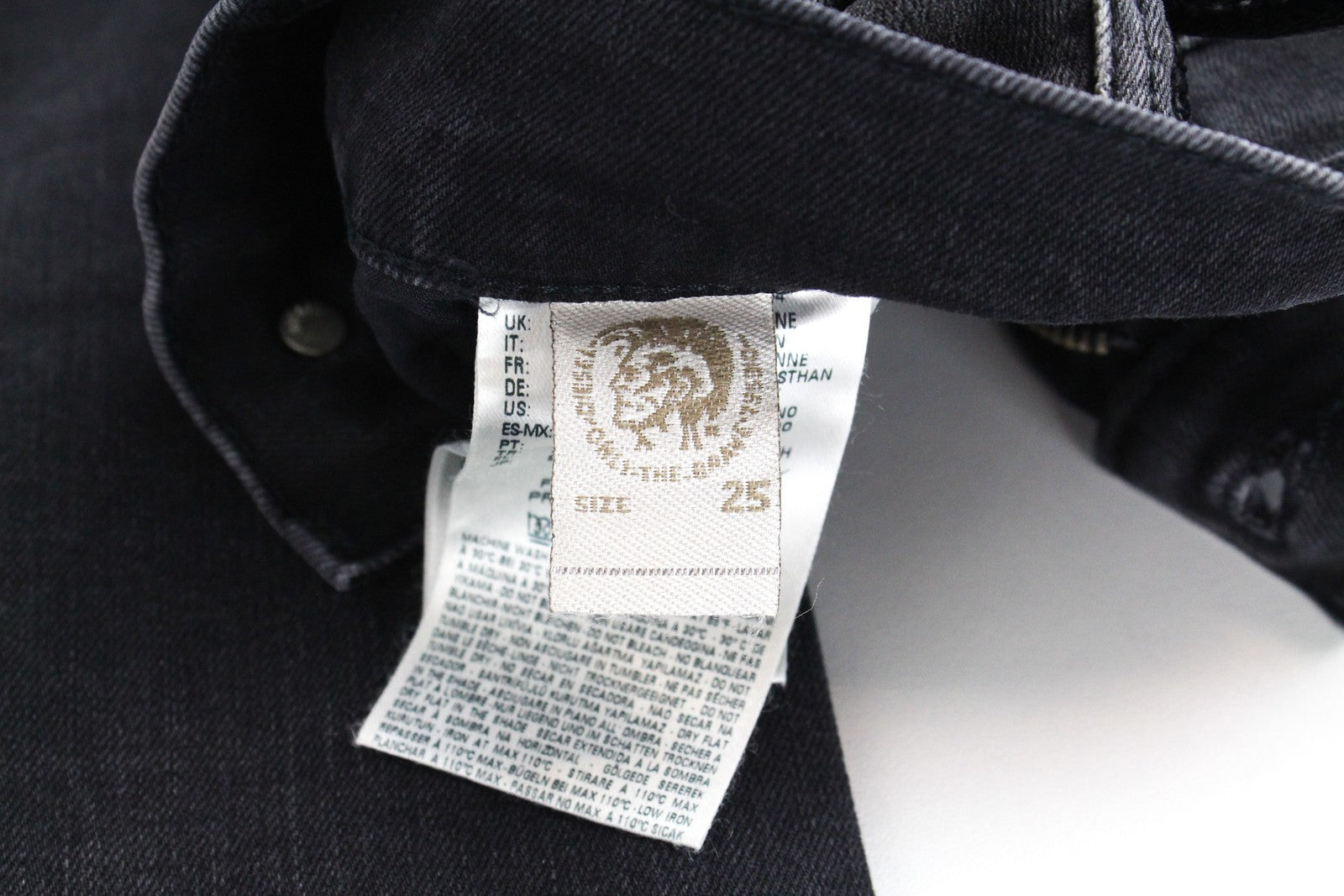 DIESEL Grupee 0676N moteriški džinsai W25/L32 Slim Skinny Cotton Stretch pilki 