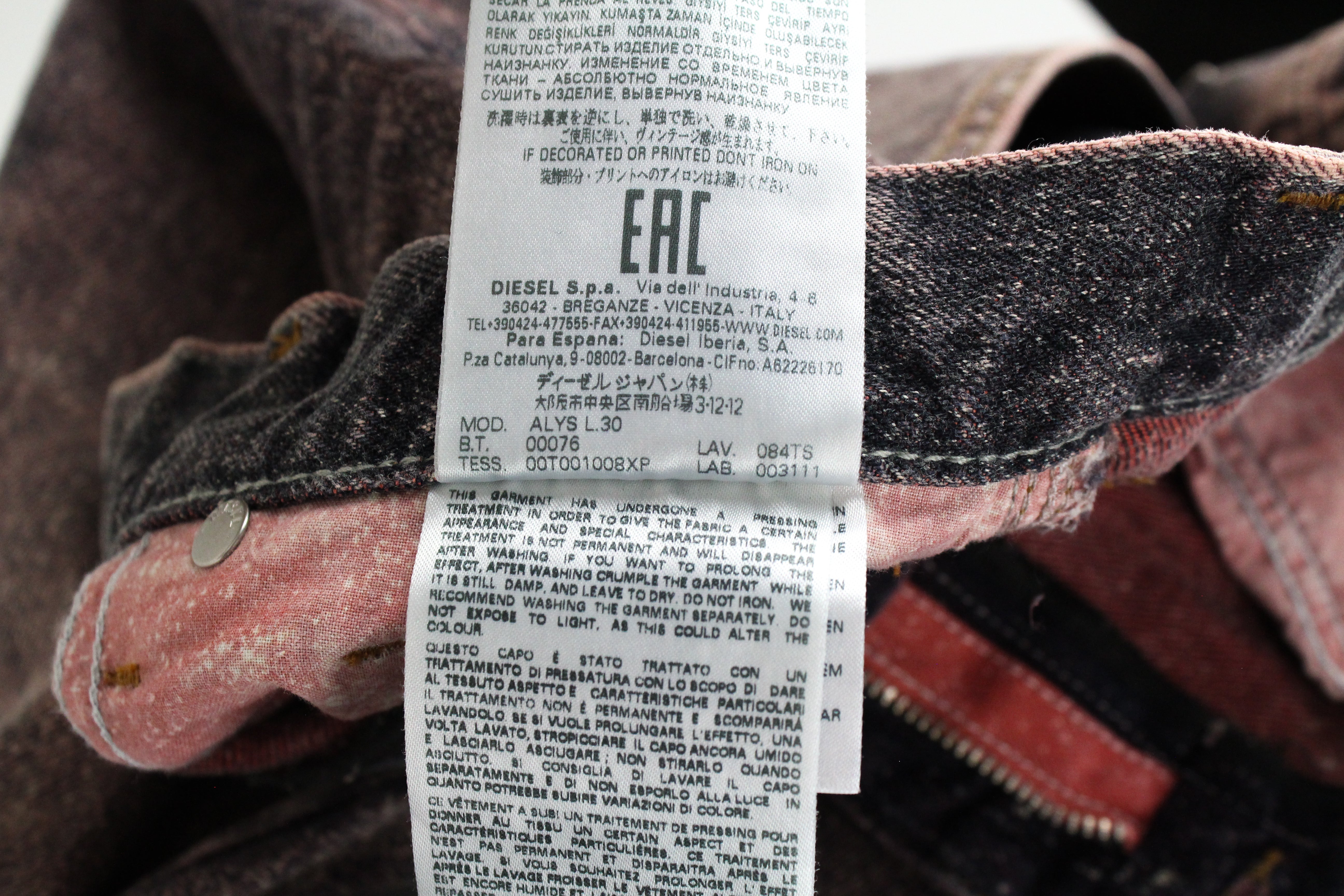 DIESEL Alys 084TS moteriški džinsai W25/L30 tiesaus kirpimo, medvilniniai, pilkai rožiniai, skalbti 