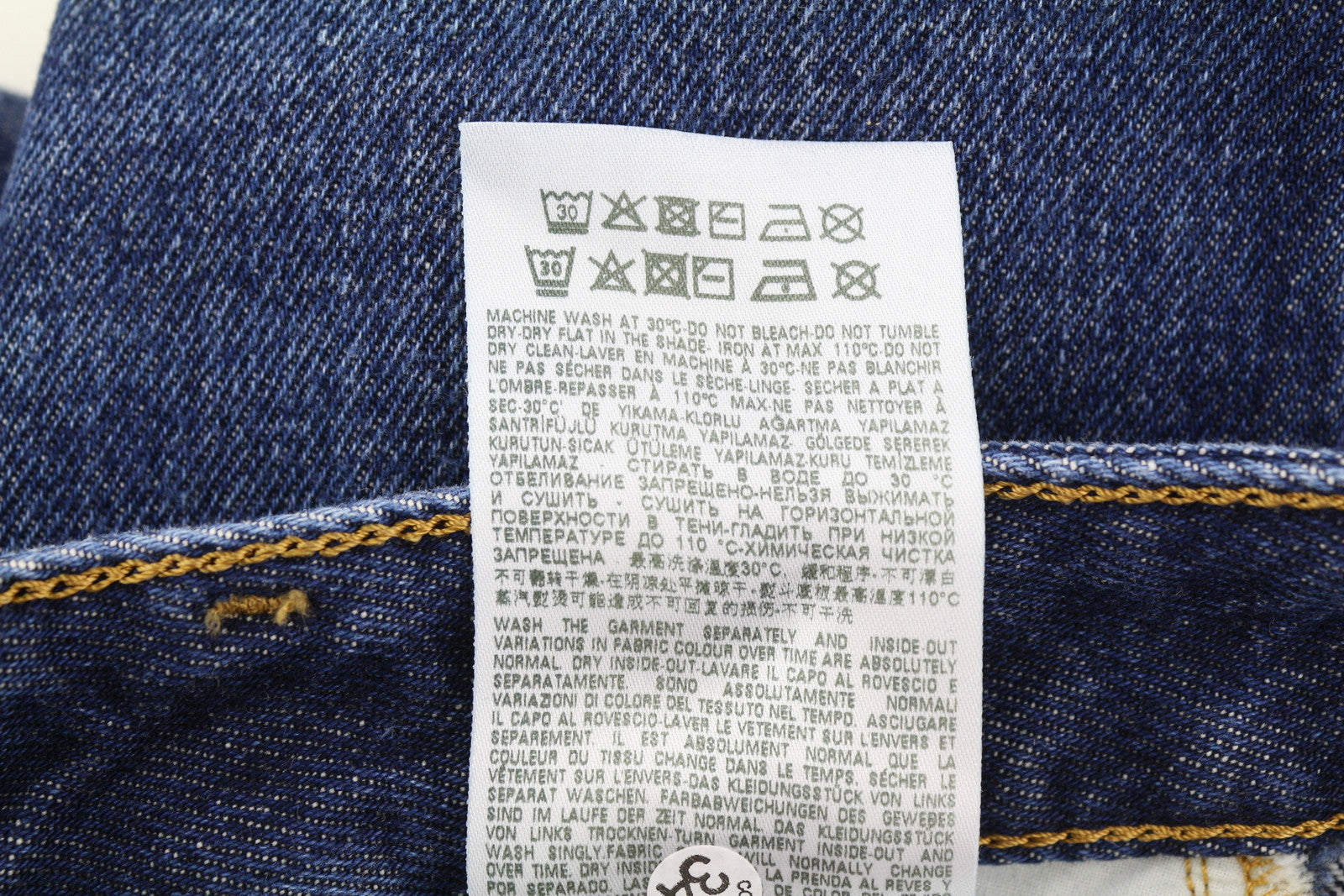 DIESEL D-Fayza 09C03 moteriški džinsai W26/L32 įprasto kirpimo „Boyfriend“ klešnės, rekomenduojama kaina – 175 € 