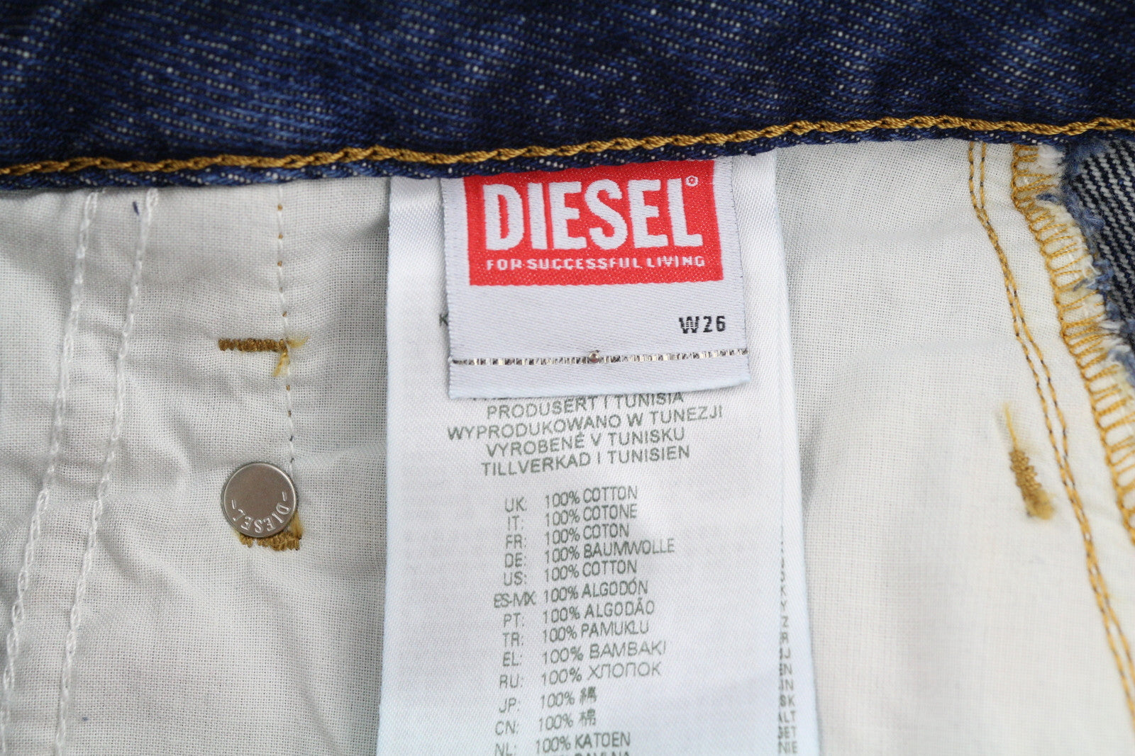 DIESEL D-Fayza 09C03 moteriški džinsai W26/L32 įprasto kirpimo „Boyfriend“ klešnės, rekomenduojama kaina – 175 € 