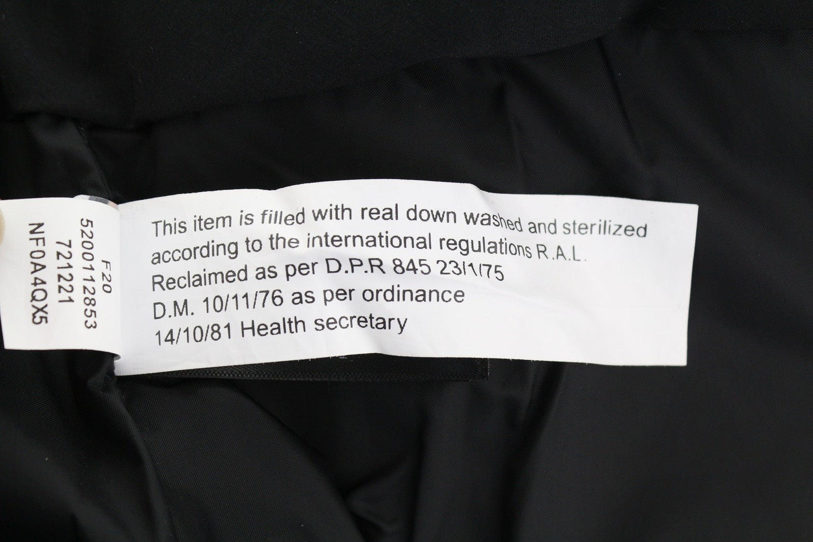 THE NORTH FACE Cirque pūkinė vyriška striukė L 550, užpildyta, su gobtuvu, pamušalu ir užtrauktuku, juoda 