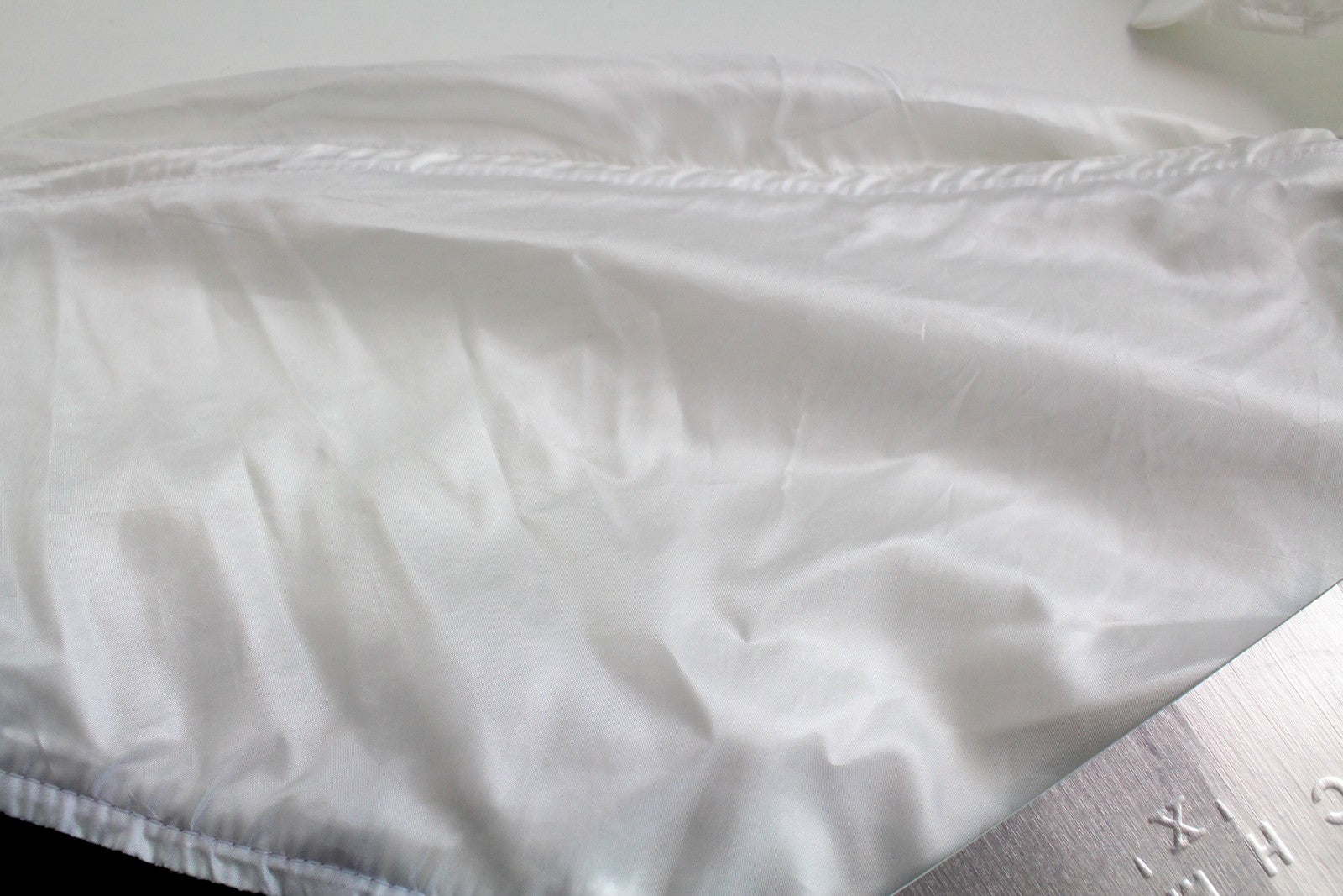 RICHMOND vyriška striukė 48 balta mėlyna vienspalvė lengva ilga 