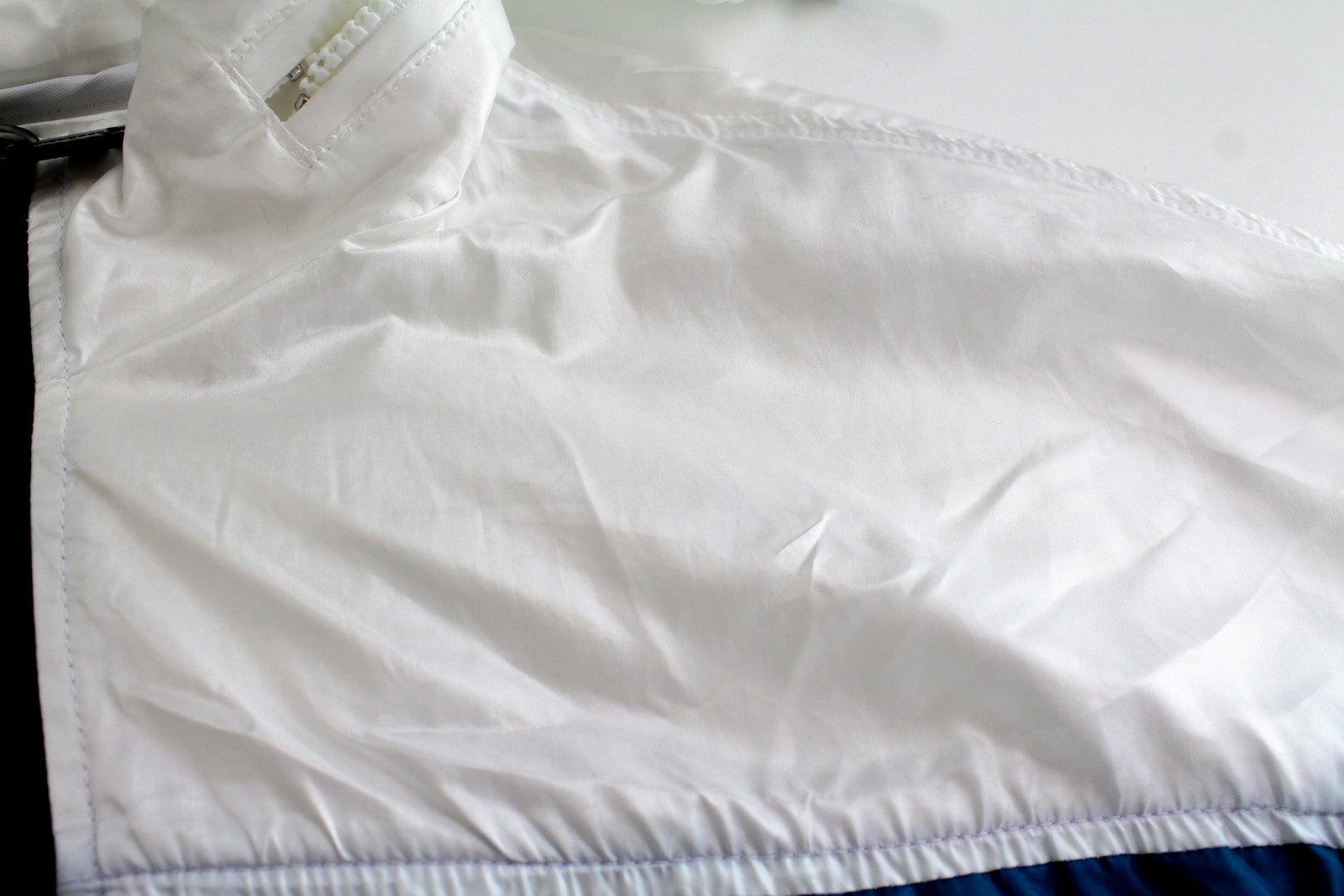 RICHMOND vyriška striukė 48 balta mėlyna vienspalvė lengva ilga 