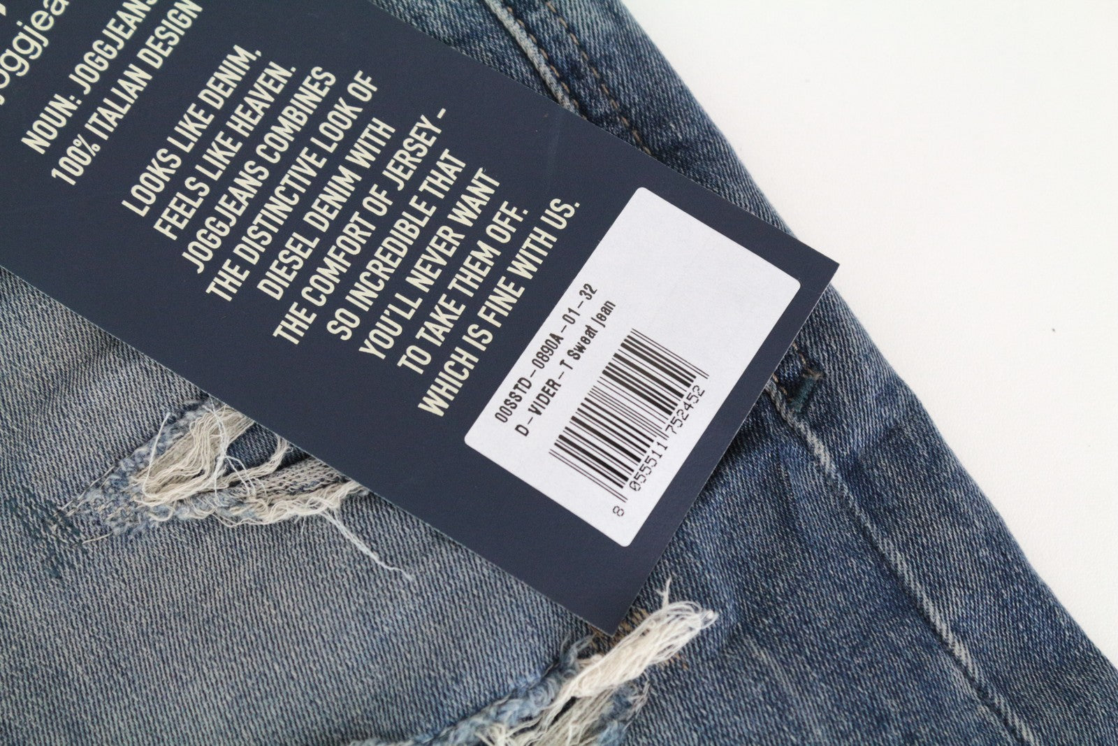 DIESEL D-Vider-T 0890A vyriški džinsai W32 morkų rašto, tamprūs, mėlyni, plėšyti 