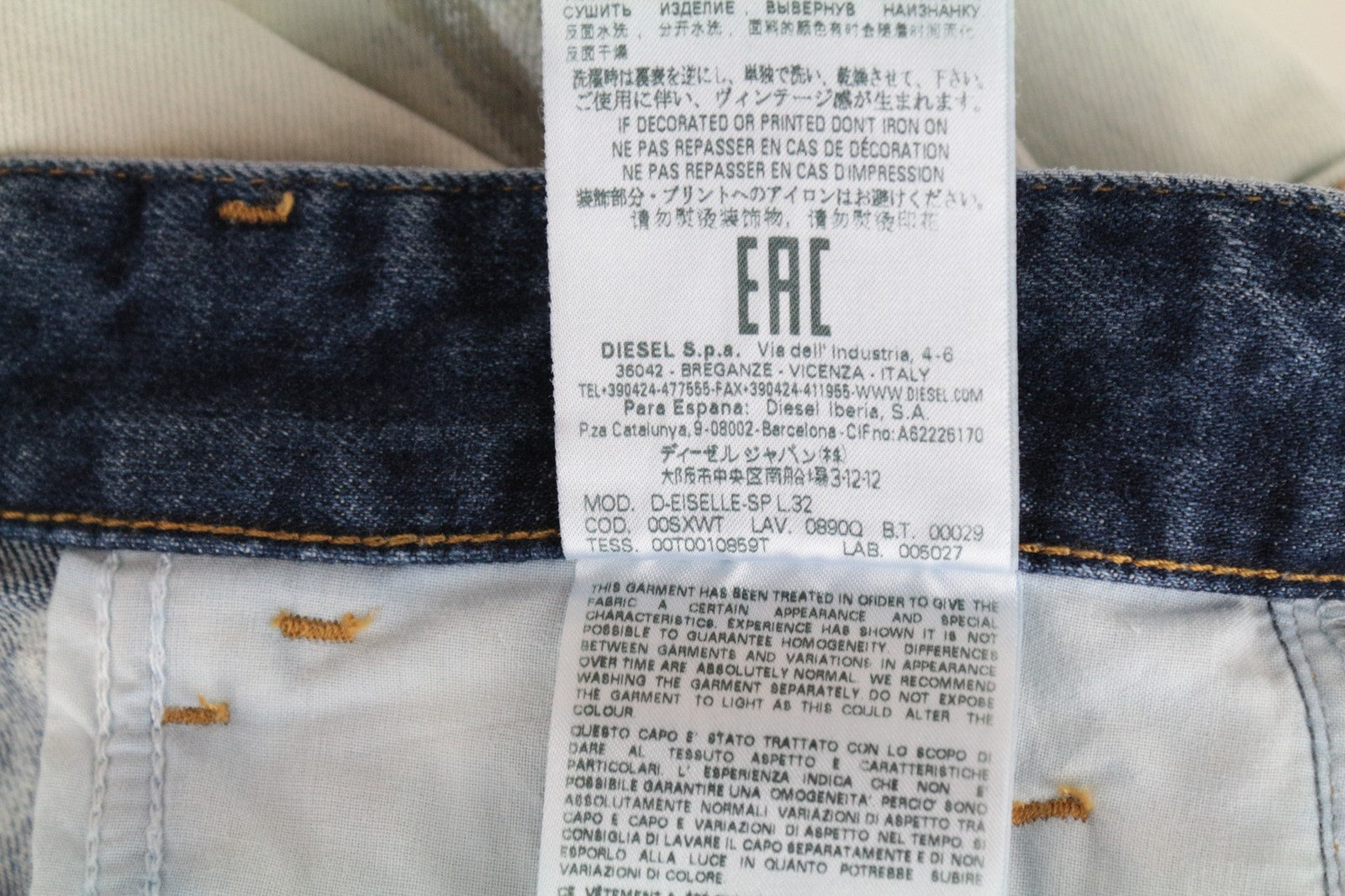 DIESEL D-Eiselle-SP 0890Q moteriški džinsai W27/L32 tiesūs balintos mėlynos medvilnės džinsai 