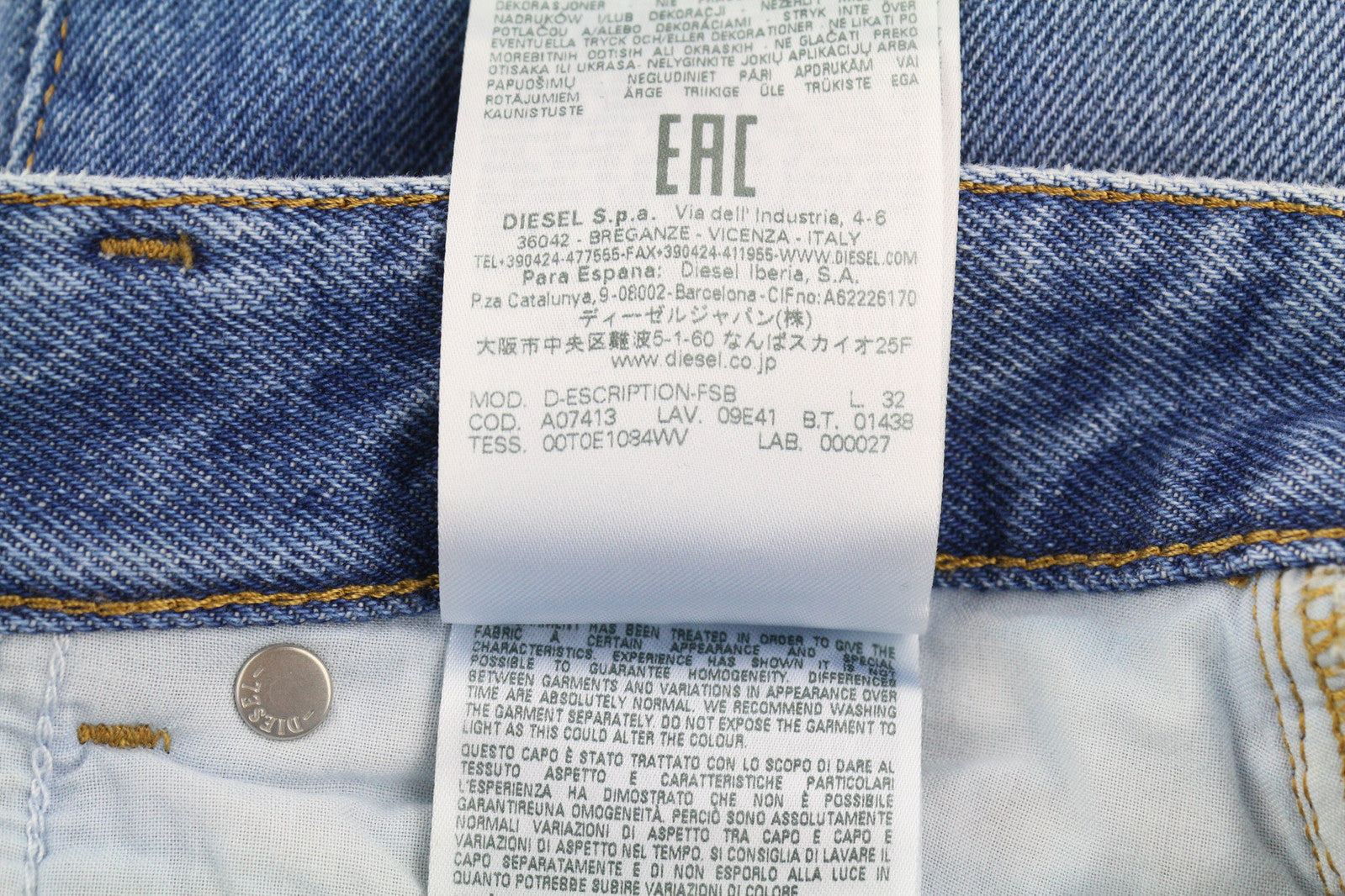 DIESEL D-Escription-FSB 09E41 moteriški džinsai W31 plataus kirpimo, skalbto džinso mėlynumo 