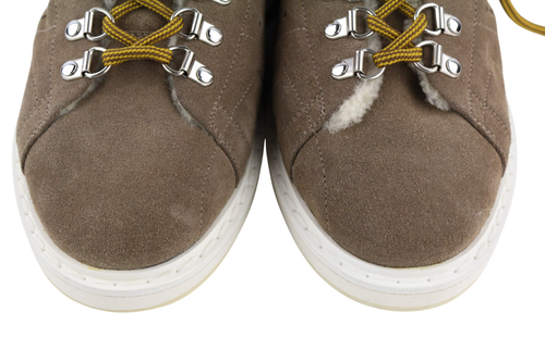 „GOLDEN GOOSE Stargame“ vyriški sportbačiai, EU43, UK9, rudi, odiniai, su nėriniuotais paviršiais, žieminiai. 