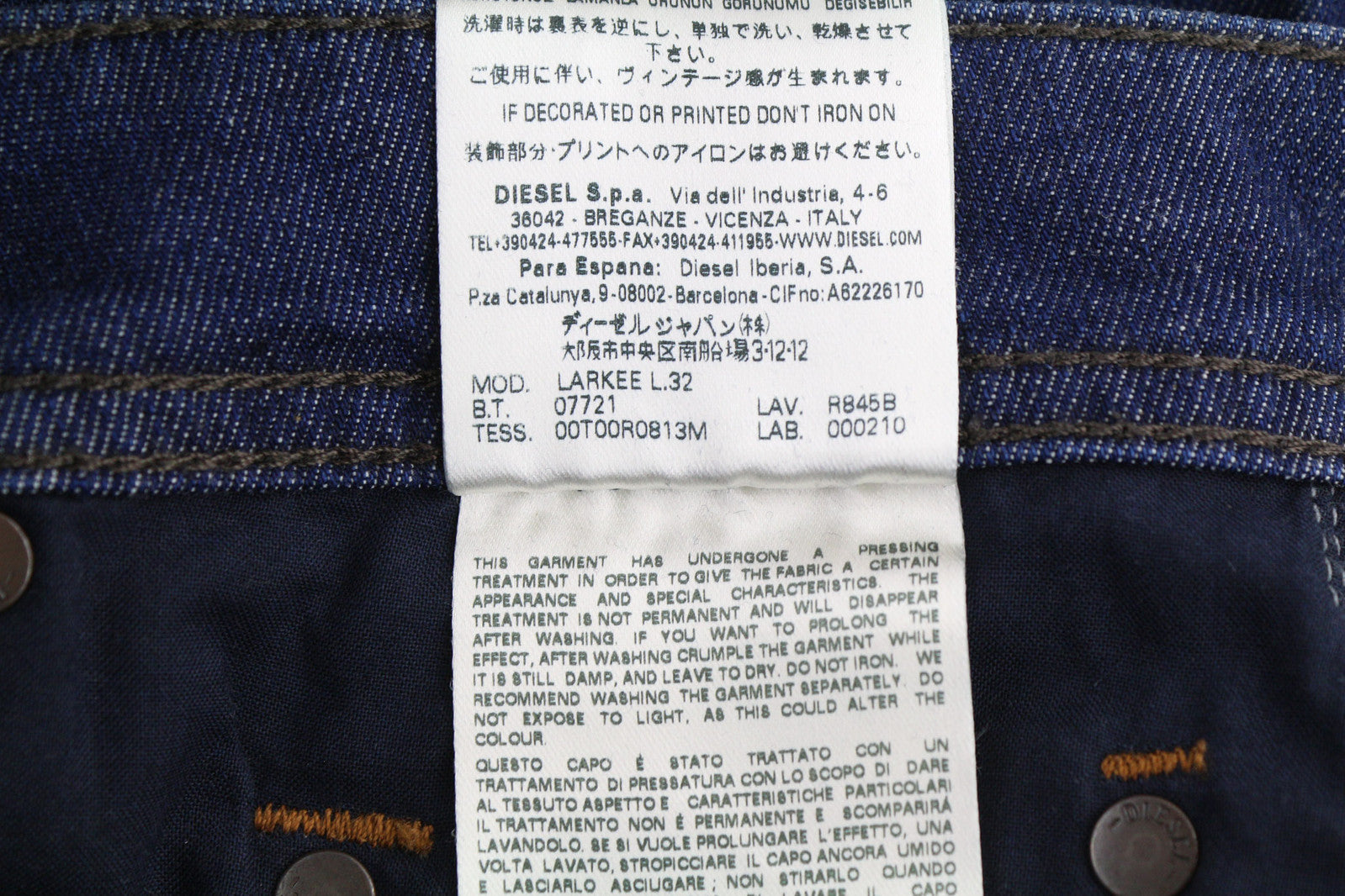 DIESEL Larkee R845B vyriški džinsai W28/L32 Regular Straight Stretch skalbto mėlyno džinso 