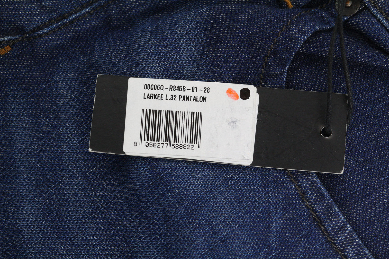 DIESEL Larkee R845B vyriški džinsai W28/L32 Regular Straight Stretch skalbto mėlyno džinso 