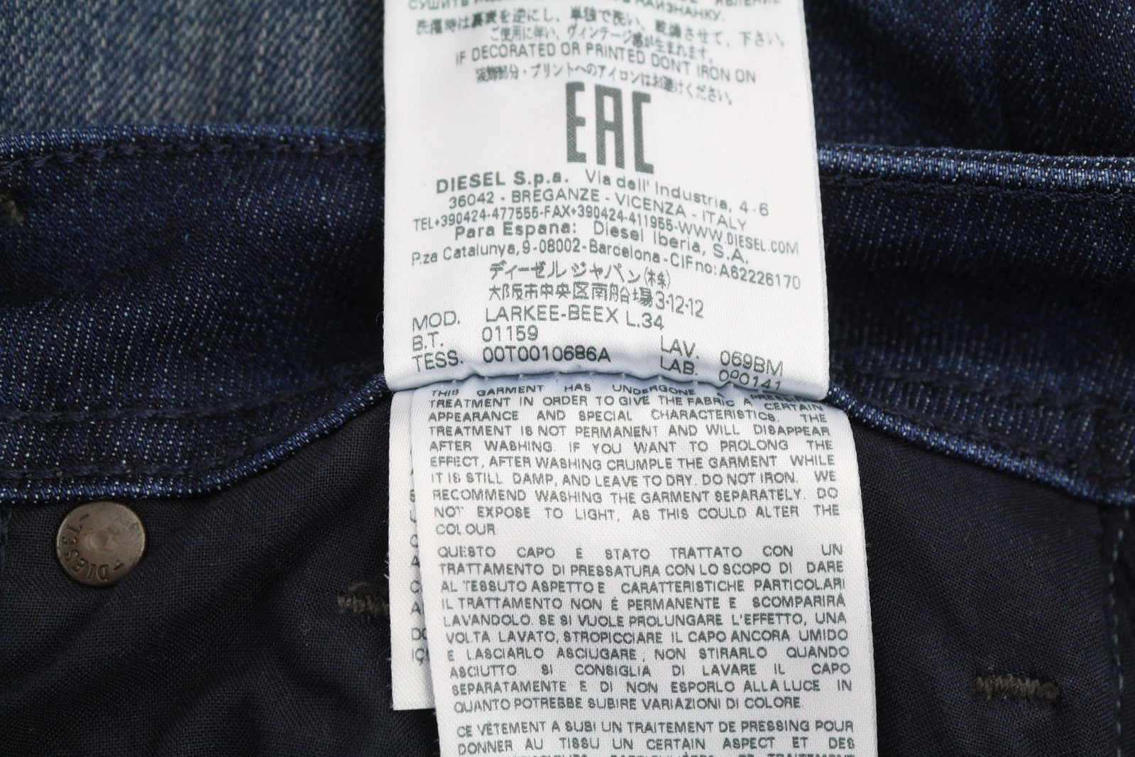 DIESEL Larkee-Beex 069BM vyriški džinsai W29/L34 Regular Tapered Stretch Ultrasoft 