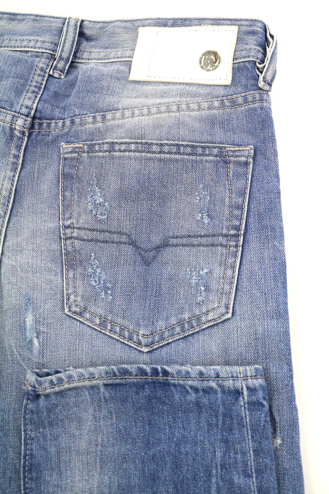 DIESEL Buster 084CM vyriški džinsai W27/L32 Regular Slim Tapered Wrapped Distressed 