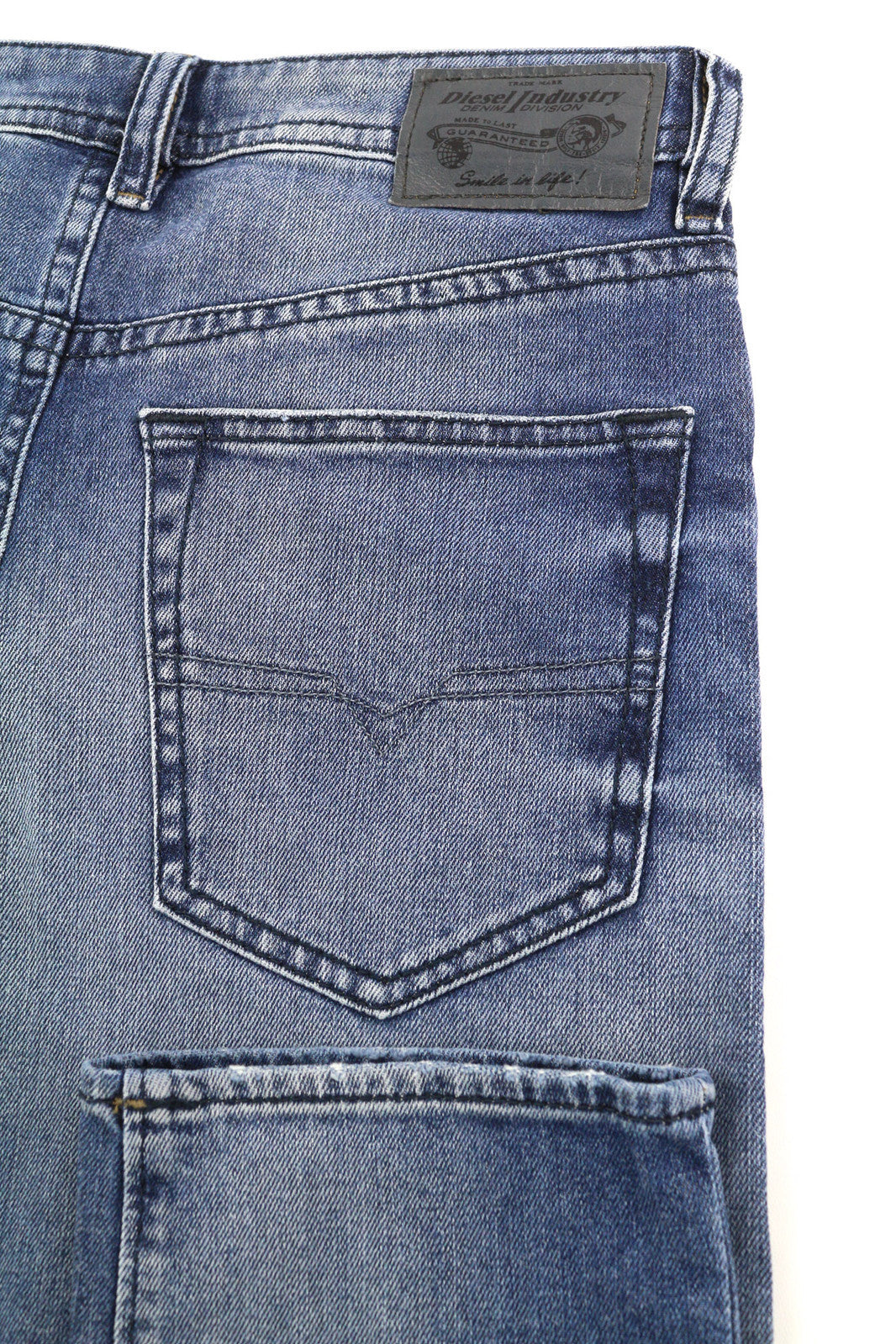 DIESEL Buster 0853P vyriški džinsai W27/L30 Regular Slim Tapered Stretch Washed Blue 