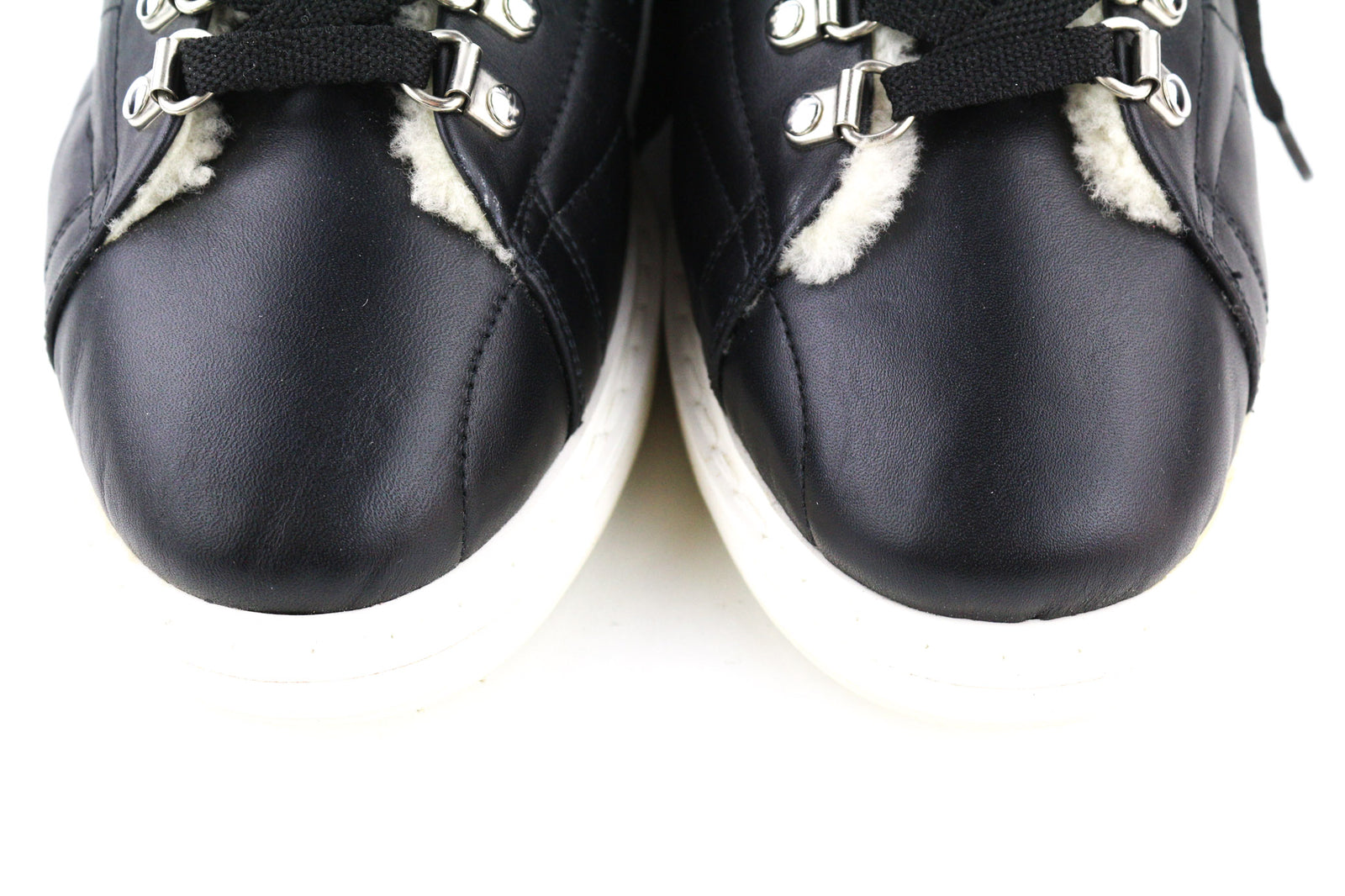 „GOLDEN GOOSE GGDB/Stargame“ vyriški sportbačiai, EU43, UK9, juodos odos, iki kulkšnių, žieminiai. 