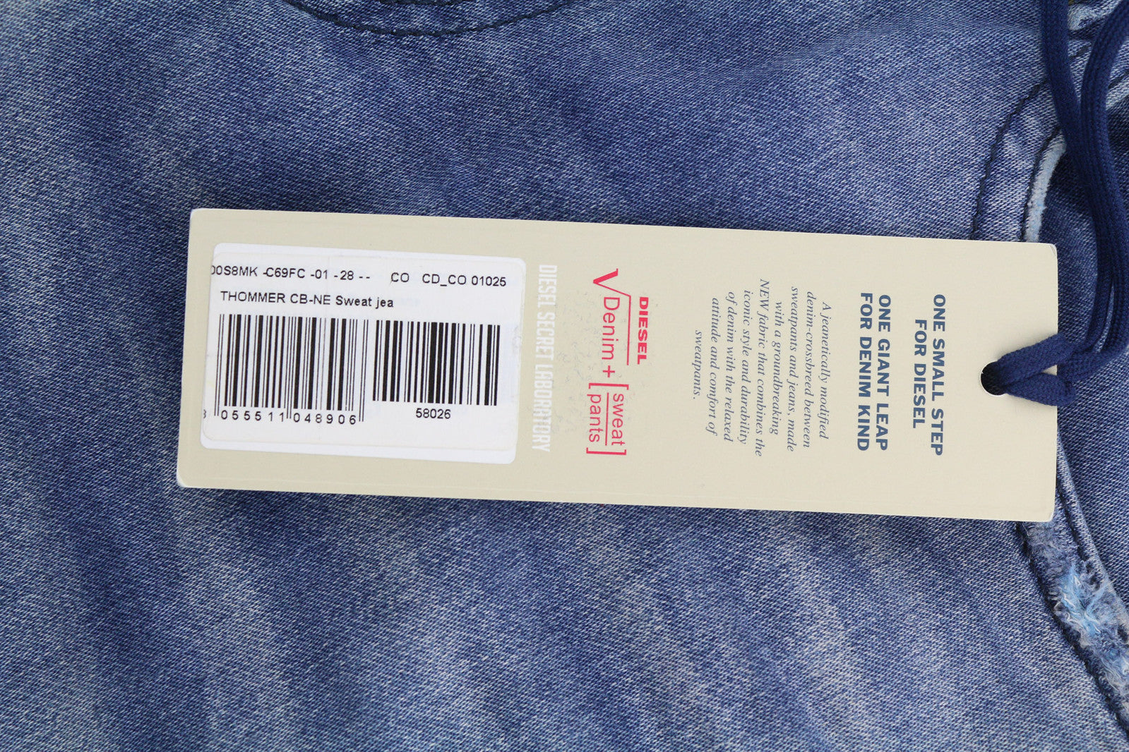 DIESEL Thommer CB-NE C69FC Vyriški džinsai W28 Jogg Sweat Stretch Ripped Distress Blue 