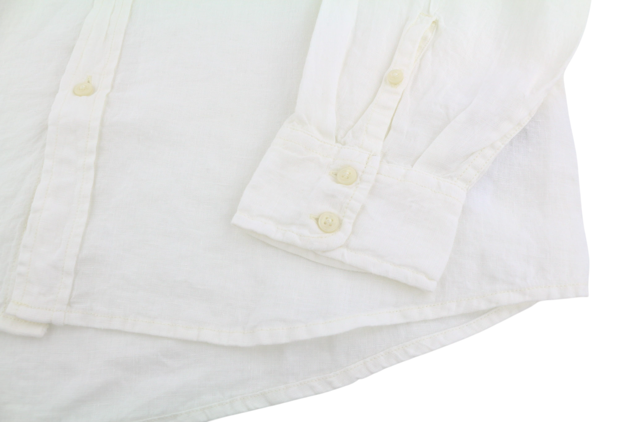 DIESEL S-East-Long-Lin vyriški marškiniai, XL dydžio, lininiai, su sagomis, platėjančia apykakle. Rekomenduojama kaina – 175 €. 