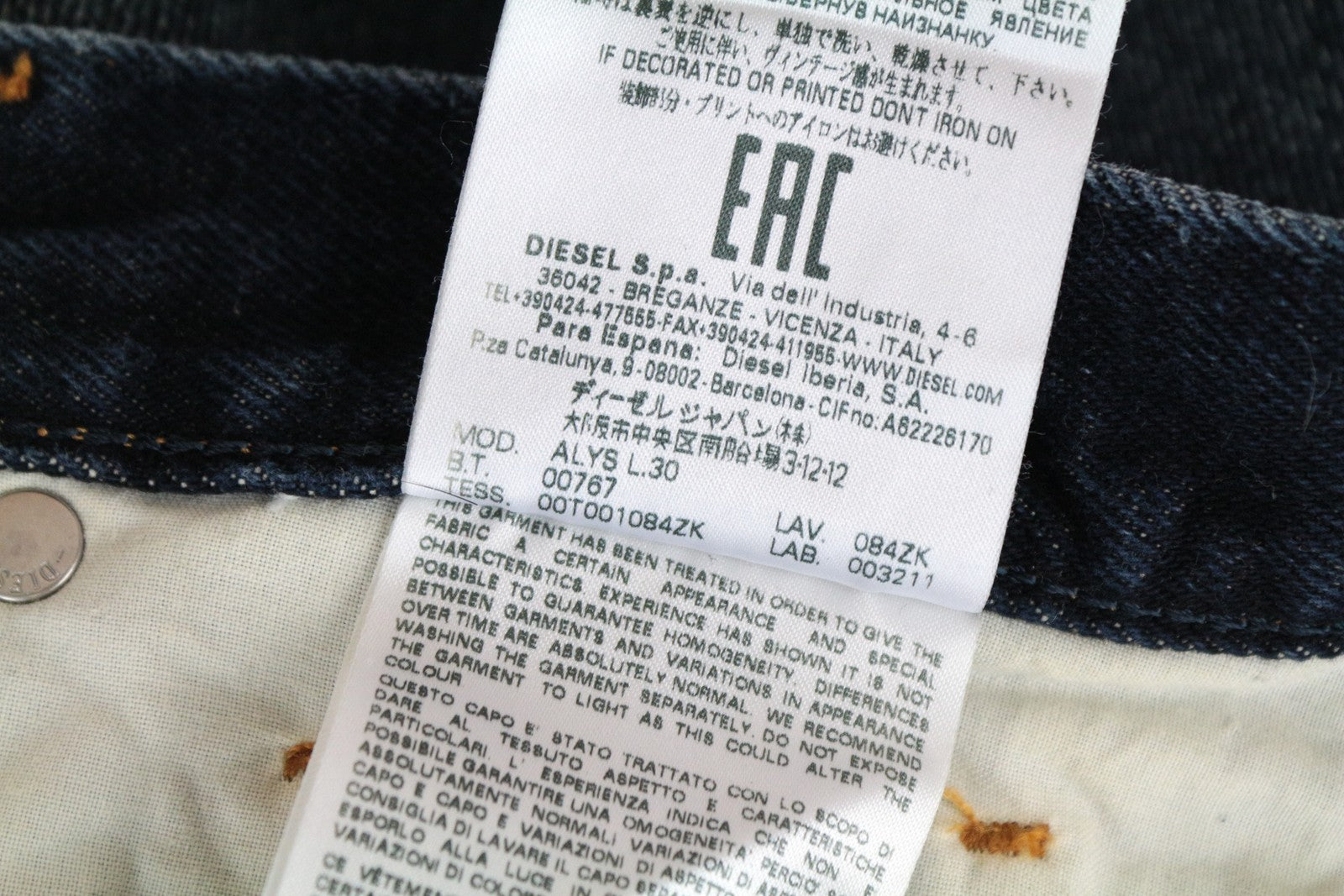 DIESEL Alys 084ZK W27/L30 Tamsiai mėlyni tiesūs džinsai moterims iš grynos medvilnės