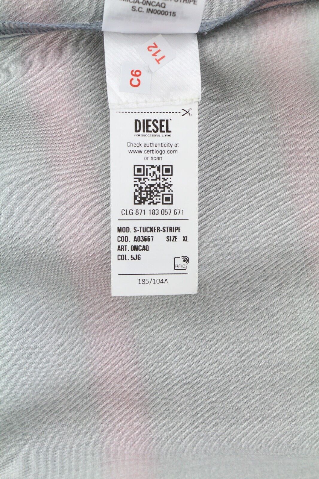 DIESEL vyriški marškinėliai su S formos Tucker juostele, XL dydžio, laisvalaikio stiliaus, raštuoti, RRP 150 €, išskleidžiama apykaklė 