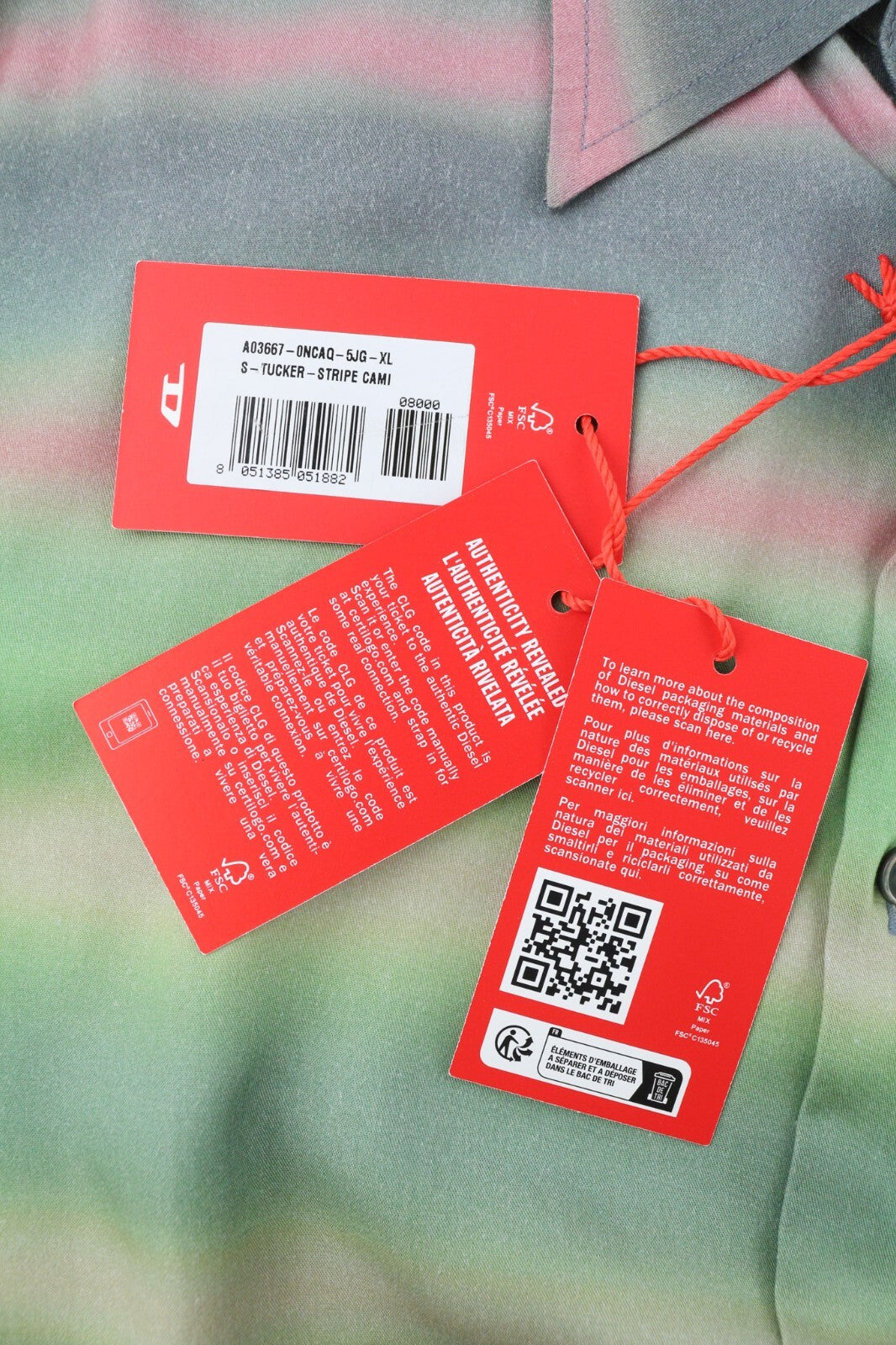 DIESEL vyriški marškinėliai su S formos Tucker juostele, XL dydžio, laisvalaikio stiliaus, raštuoti, RRP 150 €, išskleidžiama apykaklė 