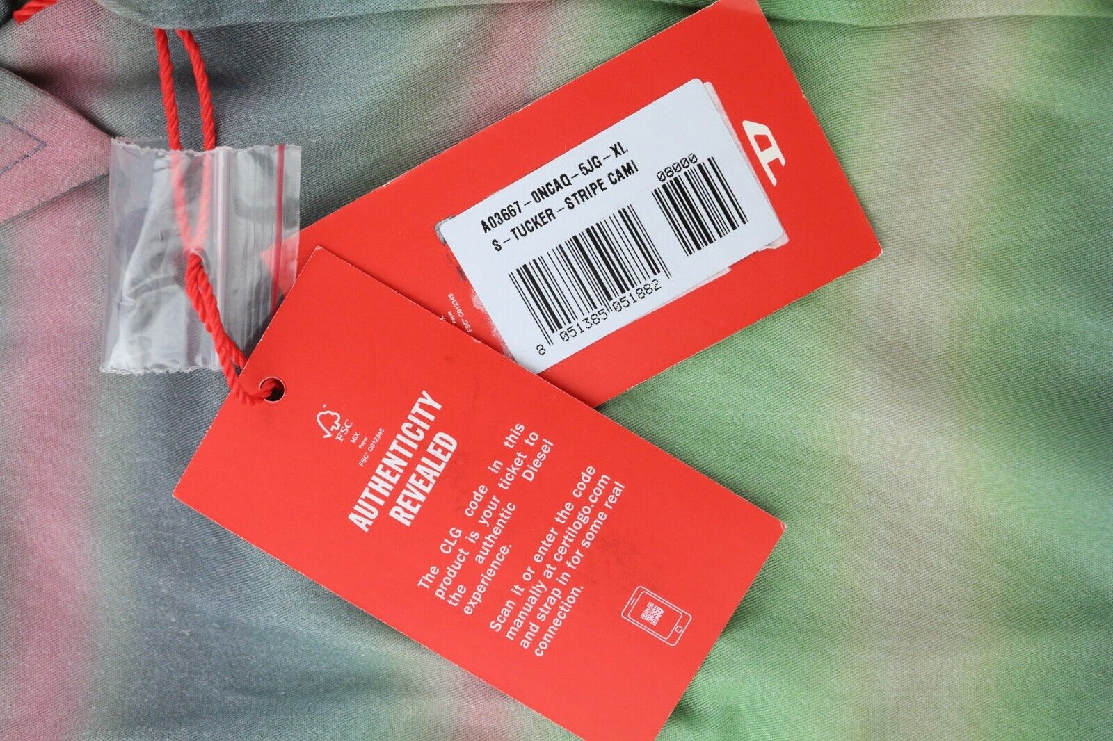 DIESEL vyriški marškinėliai S-Tucker dryžiais, XL dydžio, RRP150, raštuoti, sagomis užsegami, platėjančios apykaklės. 